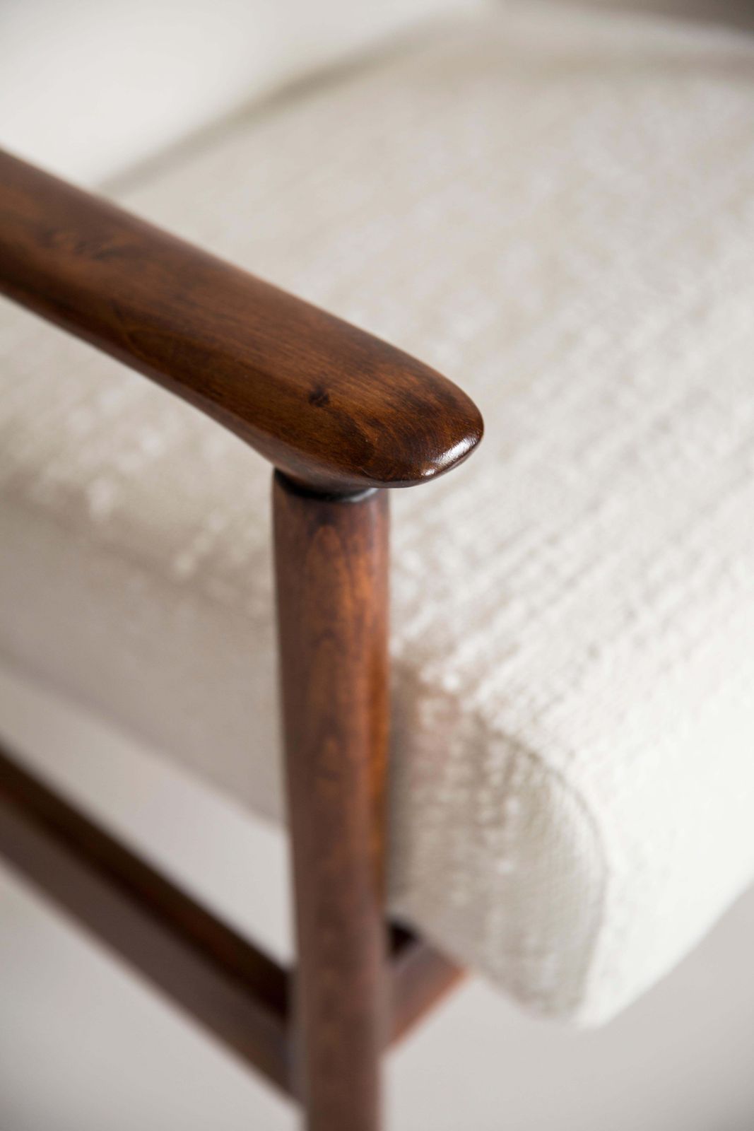 Mid Century Witte Bouclé Fauteuil, Gfm 142, Edmund Homa, Europa, Jaren 1960 photo Meubels