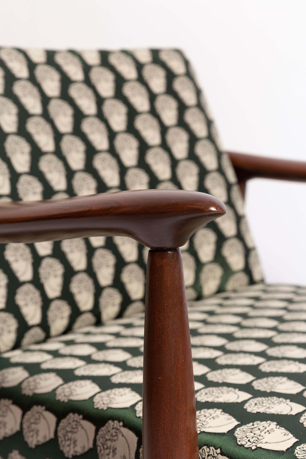 Midcentury David Print Emerald Armchair, Designed By J Kedziorek, Europe, 1960s photo vintage