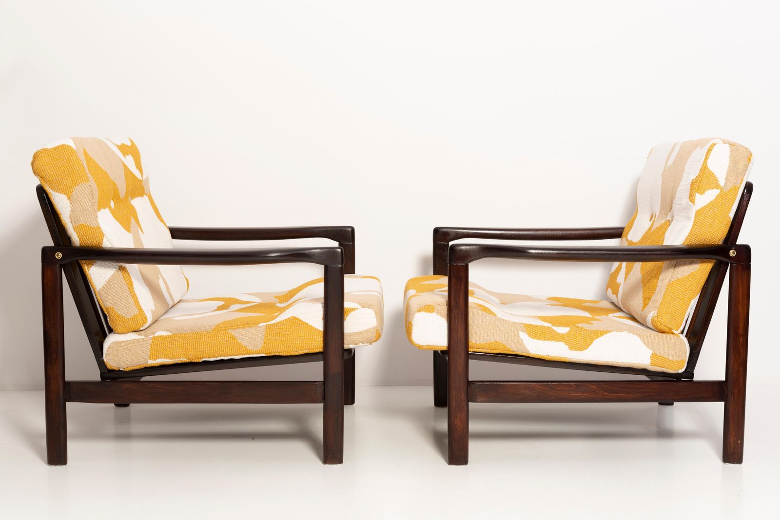 photo vintage Mid Century Yellow And White Camouflage Armchair, Zenon Baczyk, Poland, 1960s