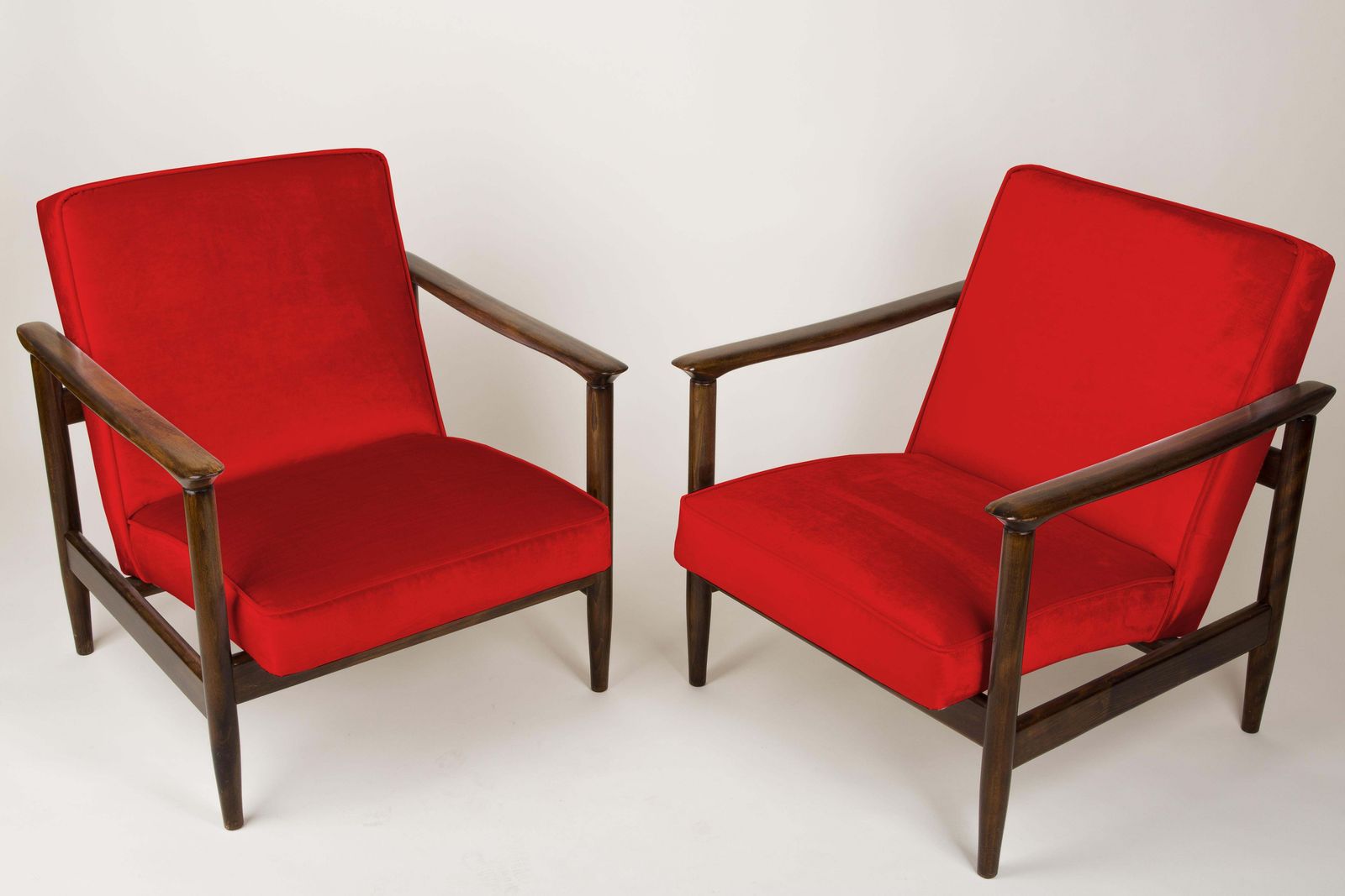 Pair Of Red Armchairs, Edmund Homa, Gfm 142, 1960s, Poland photo furniture