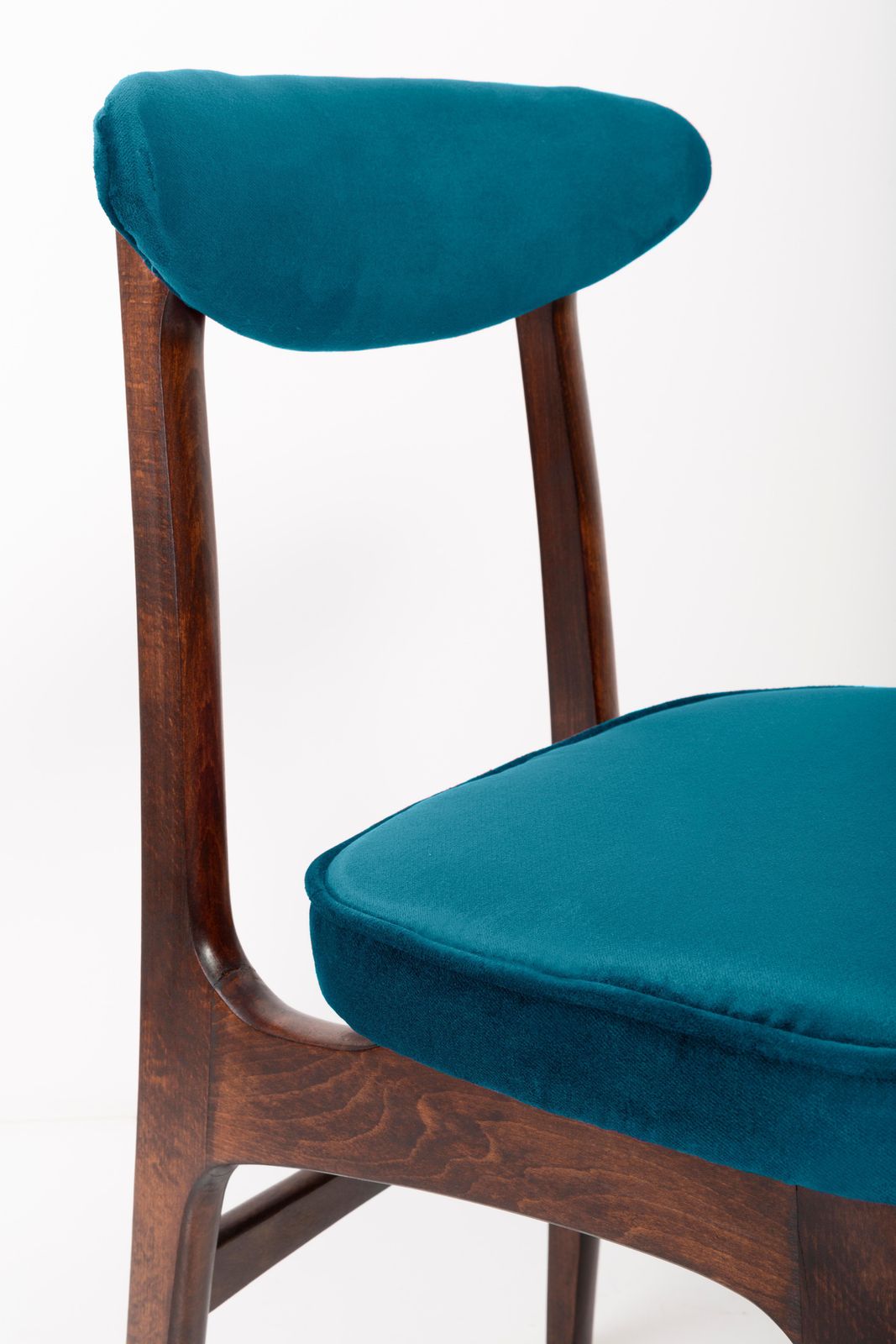 Zes 20e Eeuwse Stoelen In Petrolblauw Fluweel Van Rajmund Halas, Europa, Jaren 1960 photo vintage