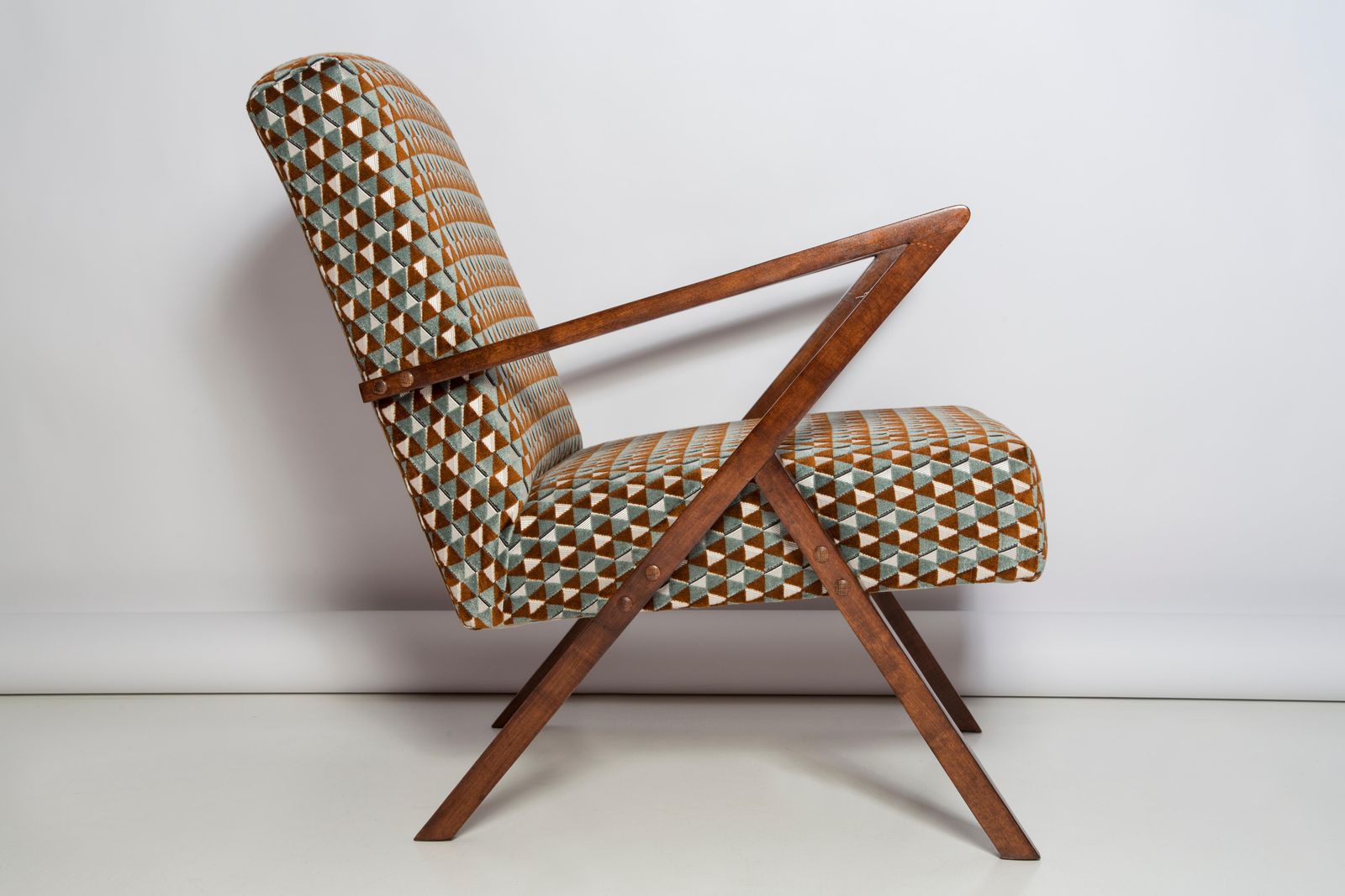 Set Of Two Mid Century Unique Zet Armchairs, Triangle Velvet, 1970s, Europe photo vintage