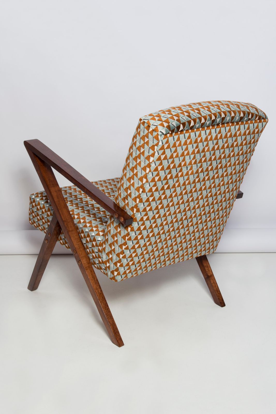Meubels Set Van Twee Mid Century Unique Zet Fauteuils, Driehoekig Fluweel, Jaren 1970, Europa photo
