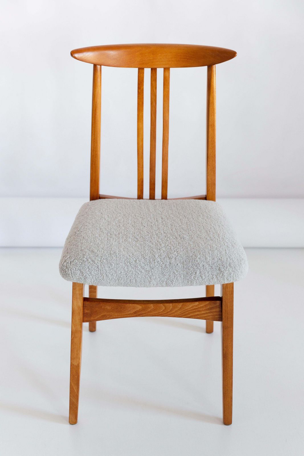 Acht Mid Century Stoelen Met Linnen Bouclébekleding, Ontworpen Door M. Zielinski, Europa, Jaren 1960 photo furniture