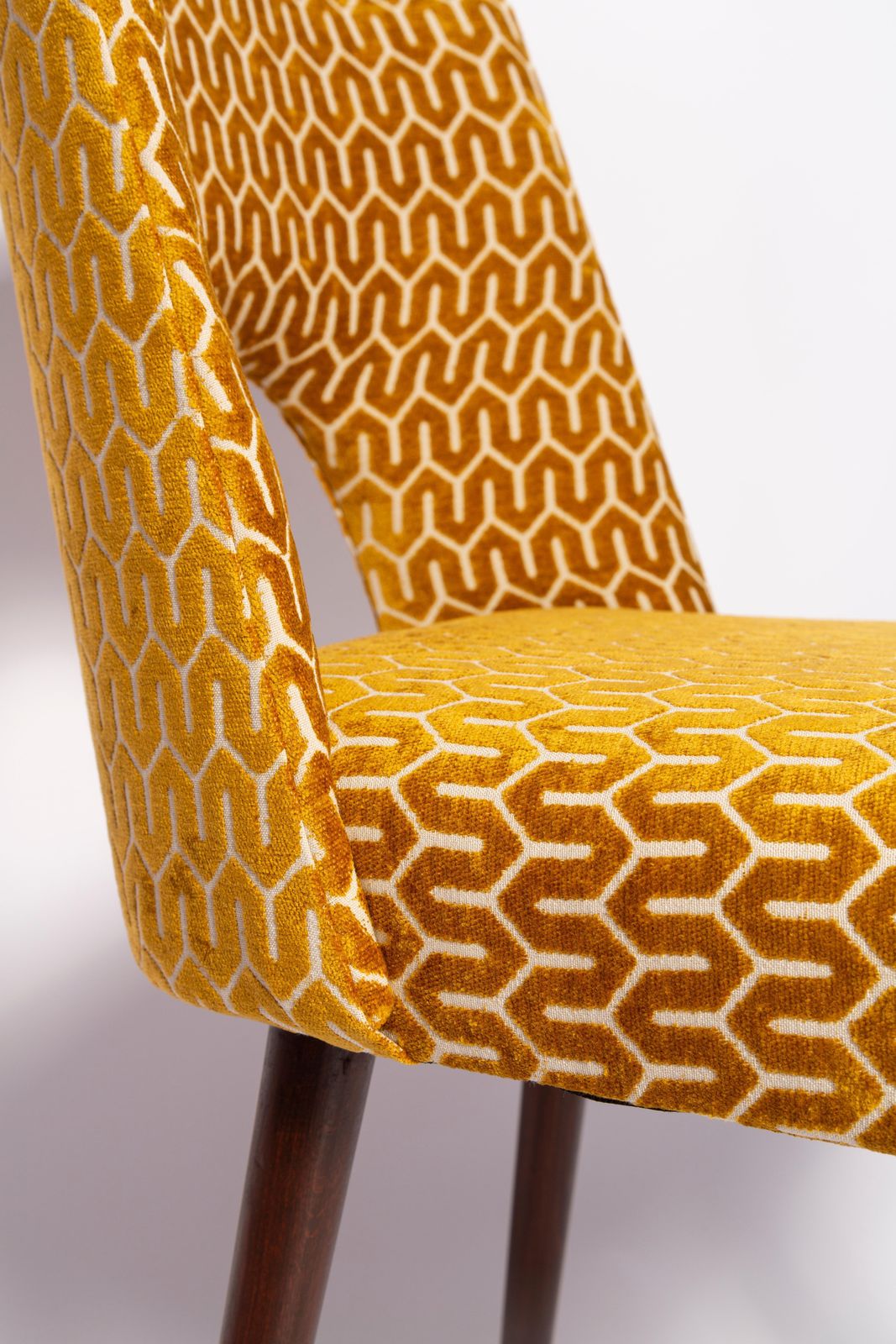 Set Of Eight Mid Century Yellow Mustard 'Shell' Chairs, Europe, 1960s photo 4078.0