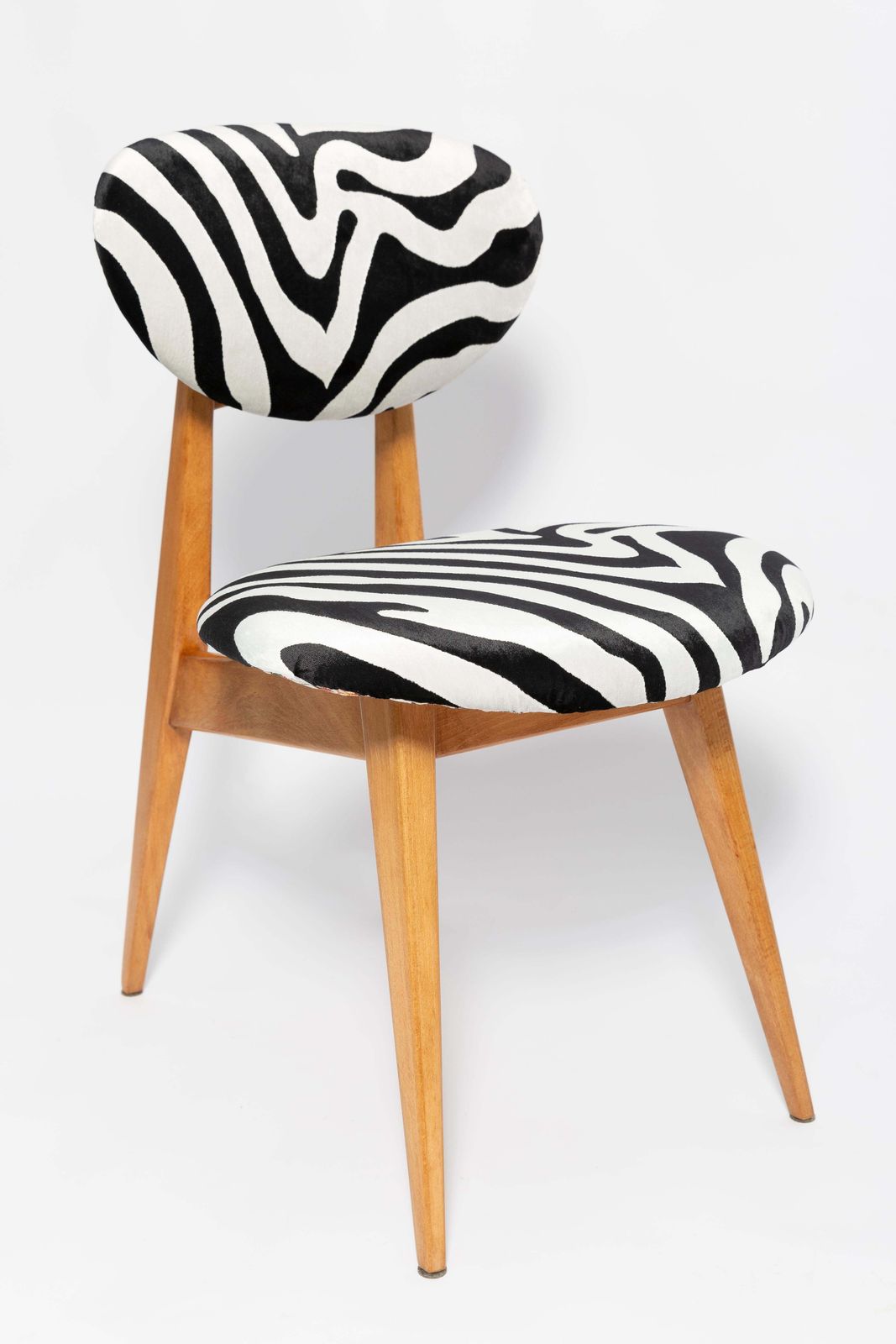 Set Van Zes Mid Century Zebra Stoelen, Type 200/128 Van J. Kedziorek, Europa, Jaren 1960 photo furniture