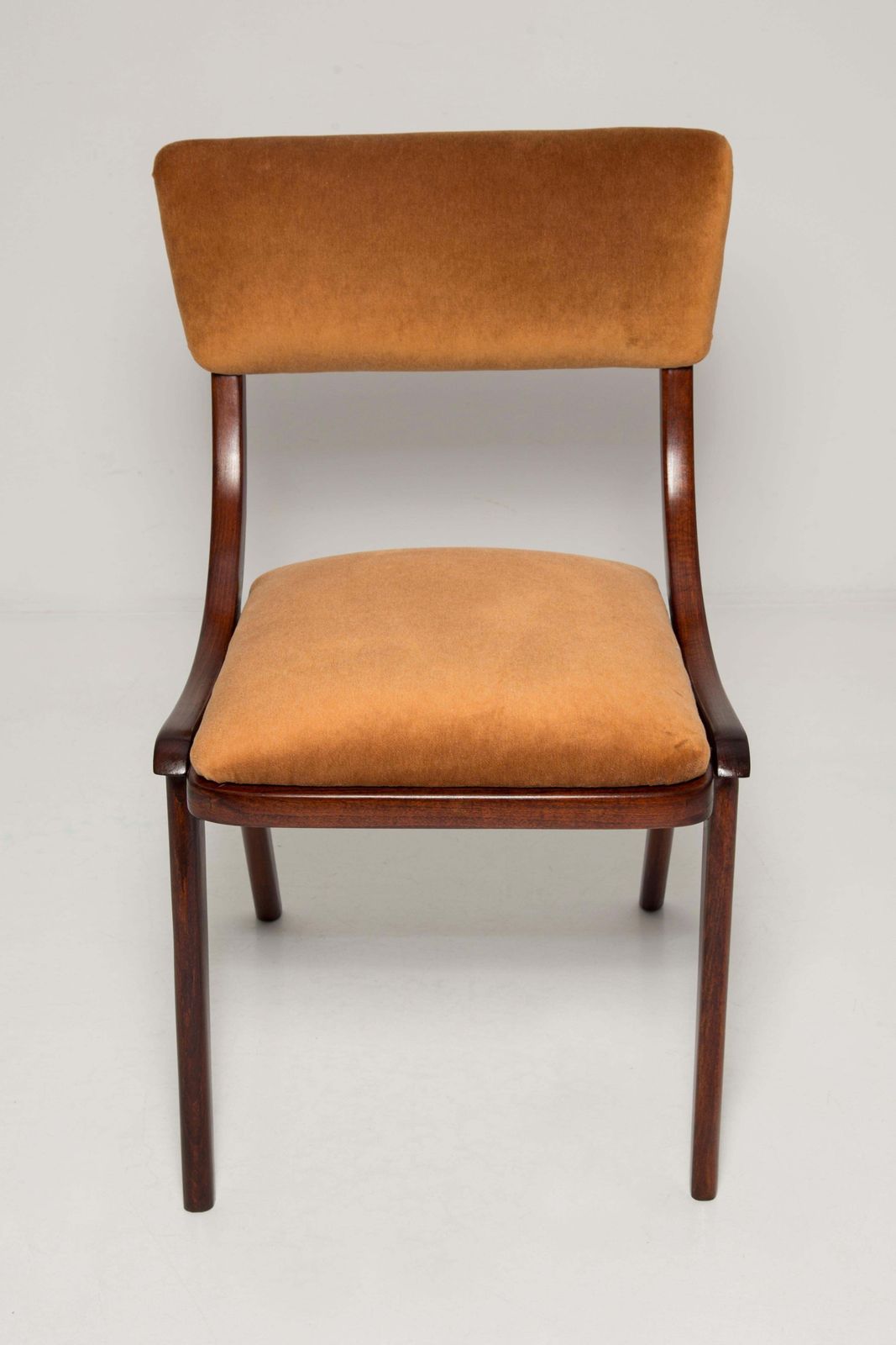 Acht Mid Century Modern Bumerang Stoelen, Bruin Beige Velours, Polen, Jaren 1960 photo for sale