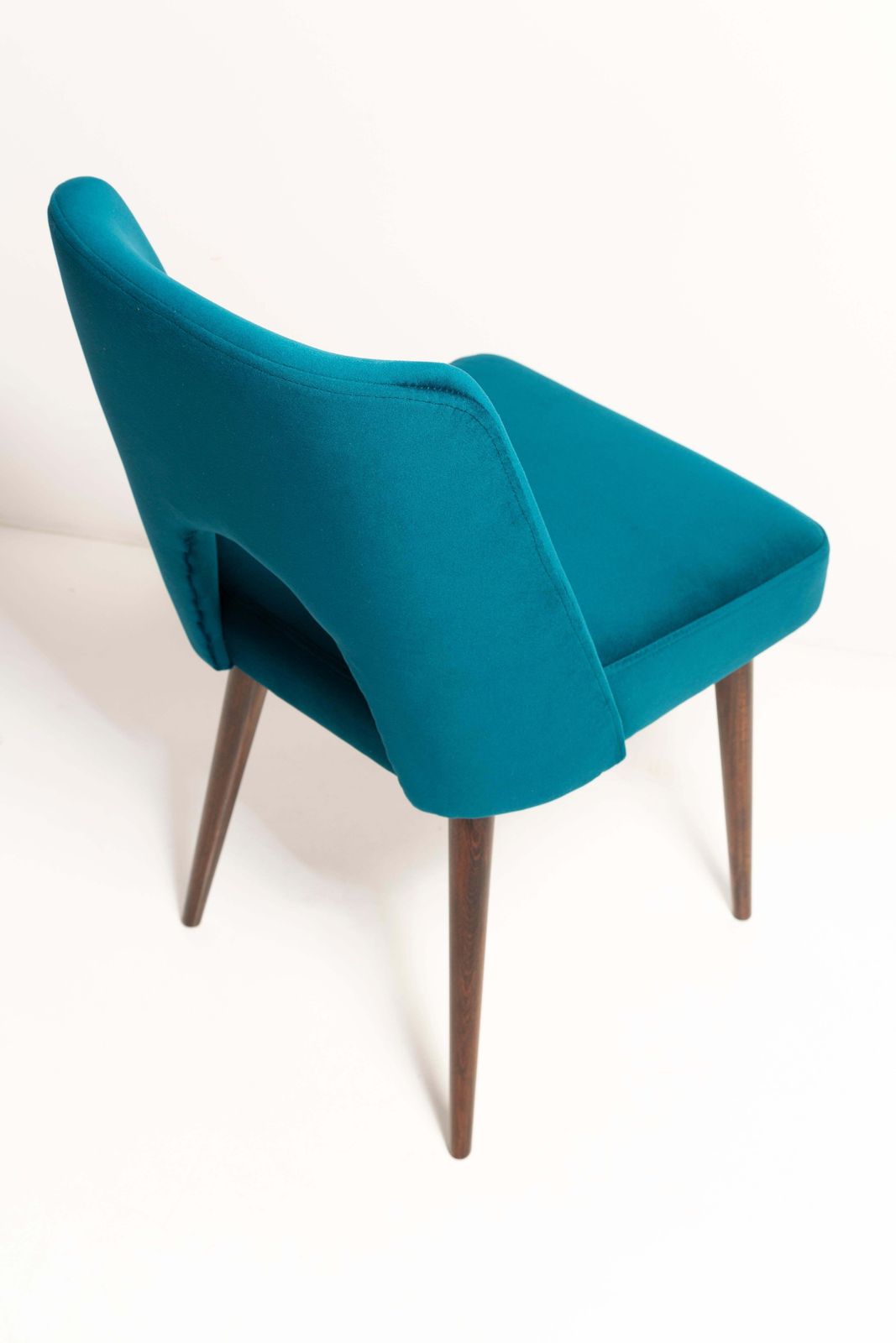 Set Van Tien Mid Century 'Shell' Stoelen In Smaragdgroen Velours, Europa, Jaren 1960 photo vintage