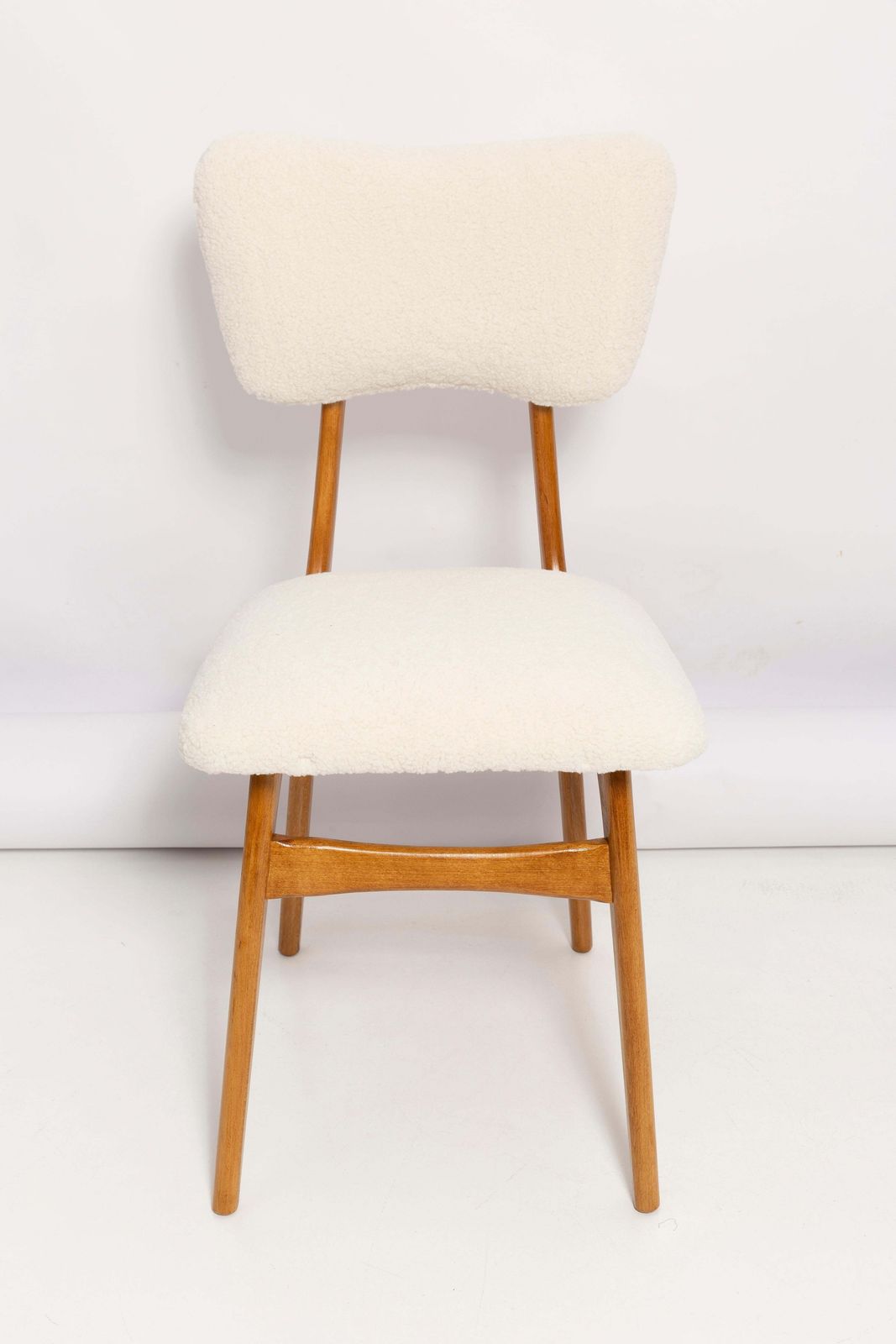 photo buy Set Of Twelve 20th Century Cream Boucle Butterfly Chairs, 1960s, Poland