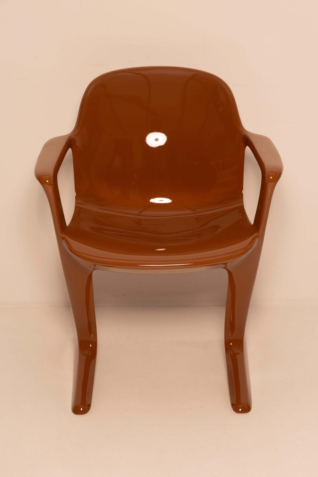 10192.0 Set Of Eight Mid Century Mocha Pantone Kangaroo Chairs, Ernst Moeckl, Germany photo