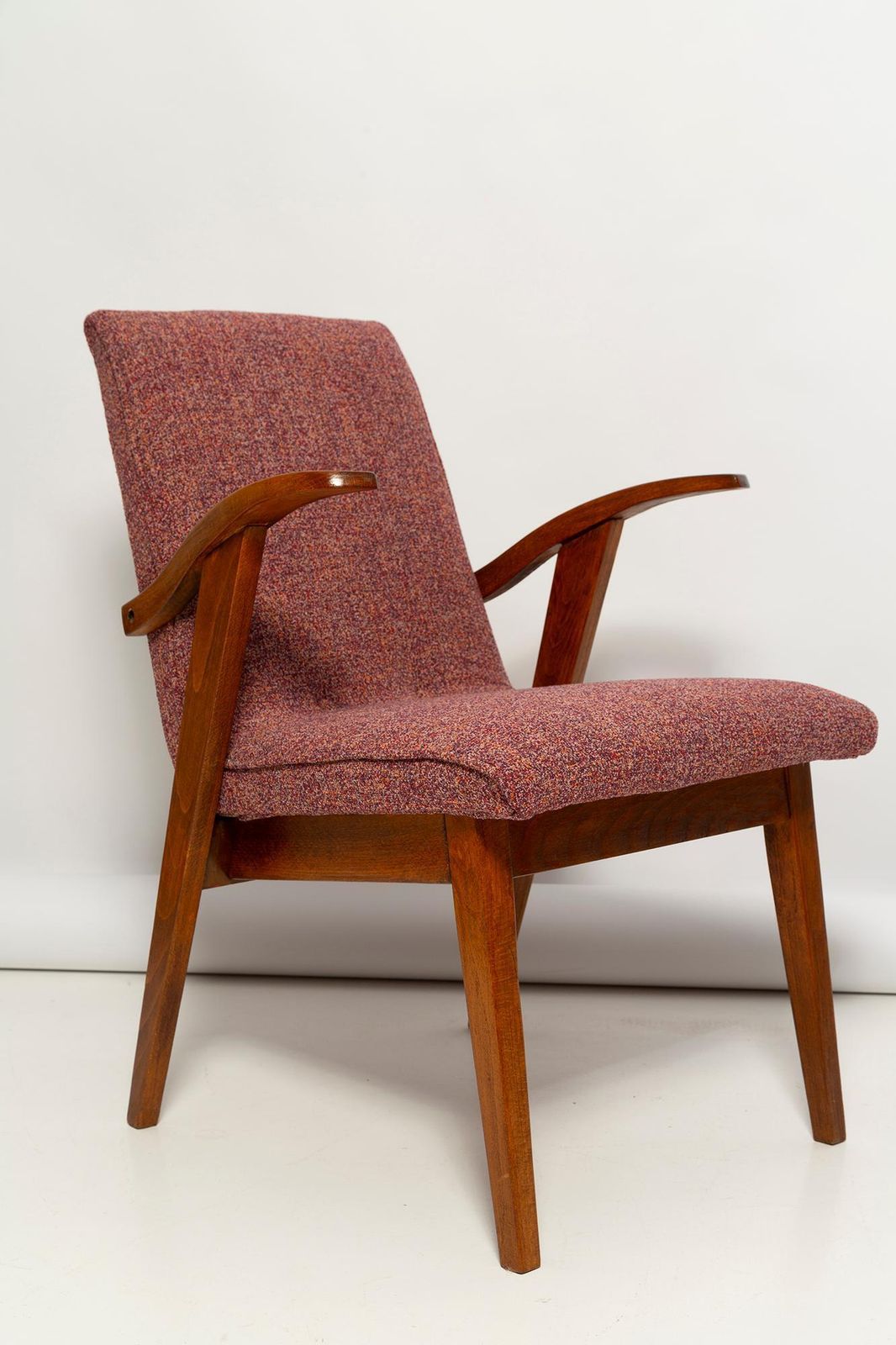 photo furniture Mid Century Vintage Paarse Melange Fauteuil Van Mieczyslaw Puchala, Jaren 1960