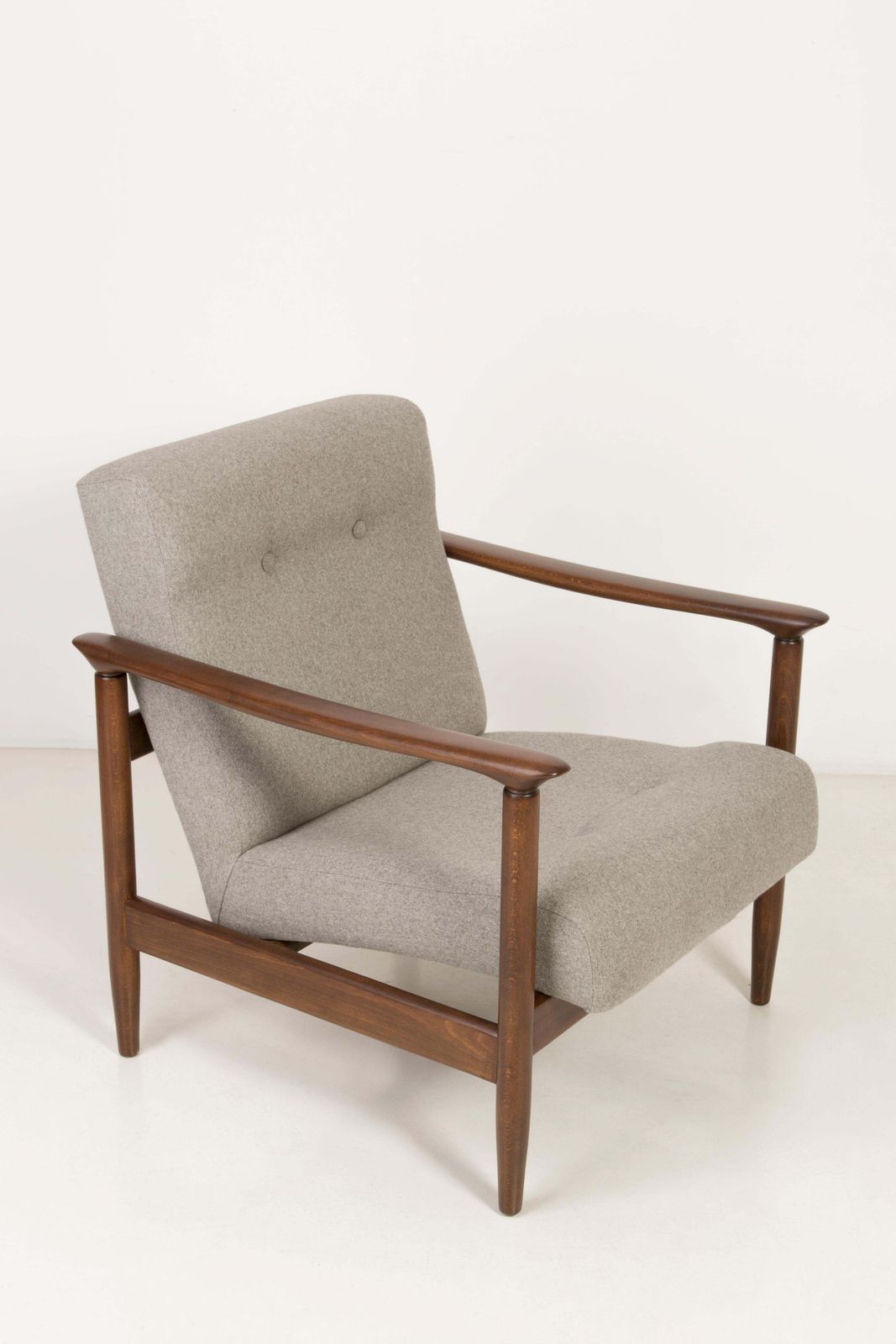 20th Century Beige Armchair, Edmund Homa, Type Gfm 142, 1960s, Poland photo furniture