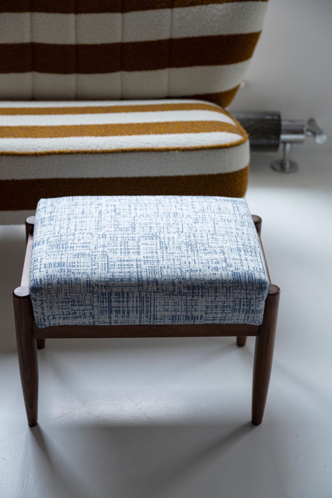 Midcentury Vintage White And Blue Linen Stool, Edmund Homa, Europe, 1960s photo Furniture