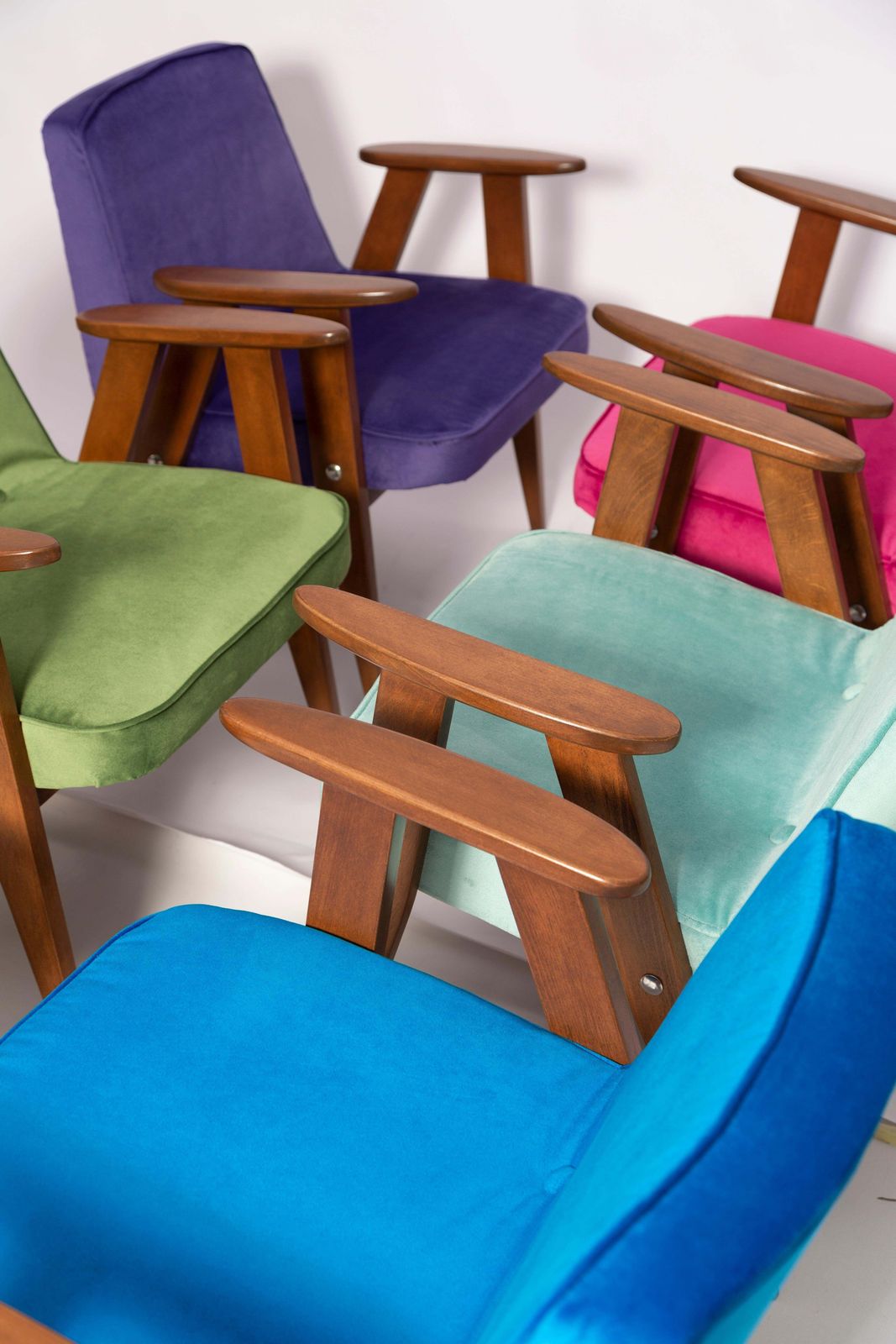 photo buy Pair Of Mid Century 366 Armchairs In Blue Velvet, Jozef Chierowski, Europe 1960