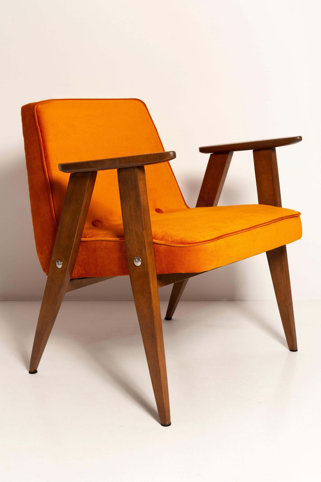 Pair Of Mid Century 366 Armchairs In Orange Velvet, Jozef Chierowski, Europe 1960 photo for sale