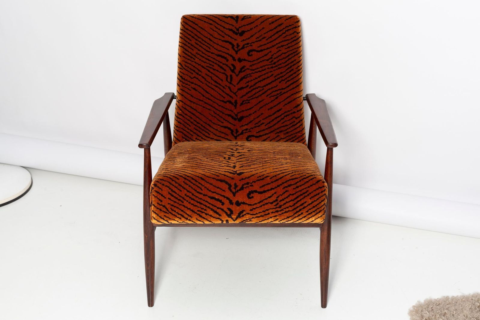 Paar Mid Century Dedar Tiger Velvet Dante Fauteuils, H. Lis, Europa, Jaren 1960 photo buy
