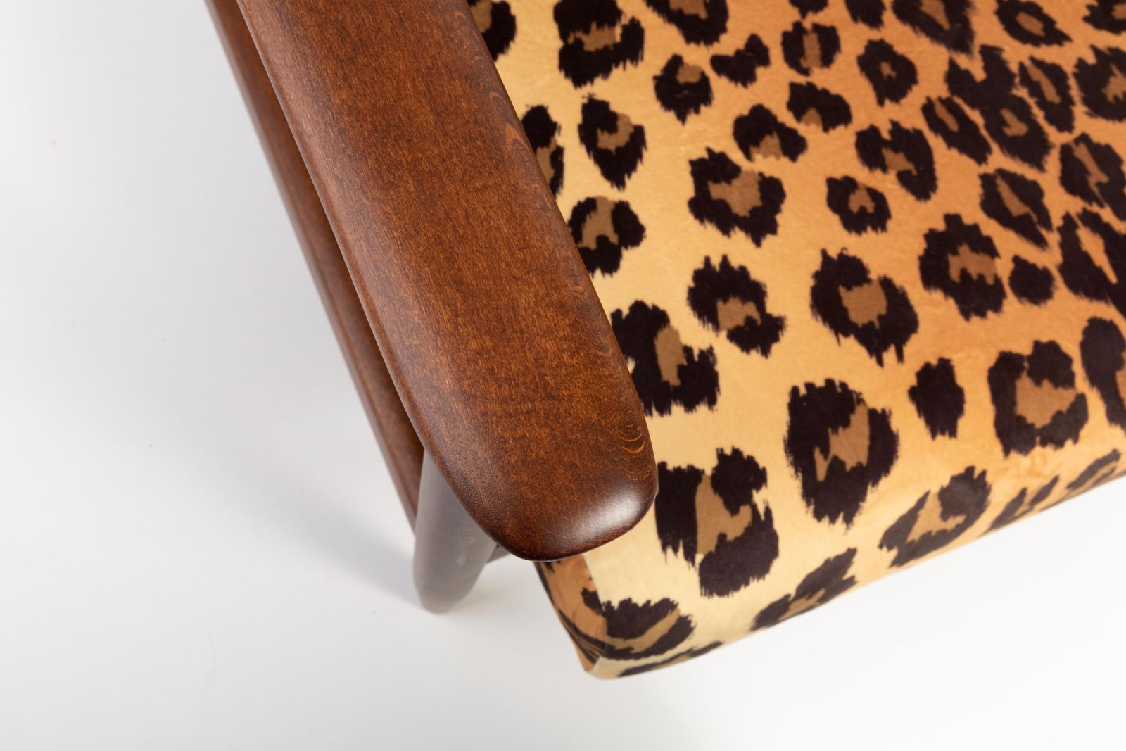 photo vinterior Two Leopard Velvet Armchairs, Hollywood Regency, Edmund Homa, 1960s, Poland
