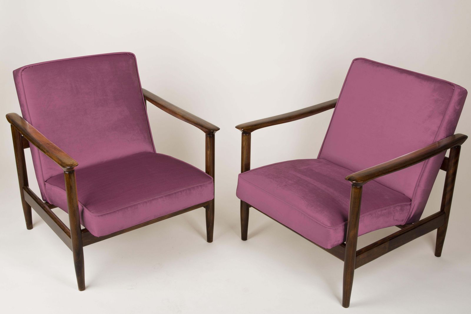Pair Of Pink Armchairs, Edmund Homa, Gfm 142, 1960s, Poland photo furniture