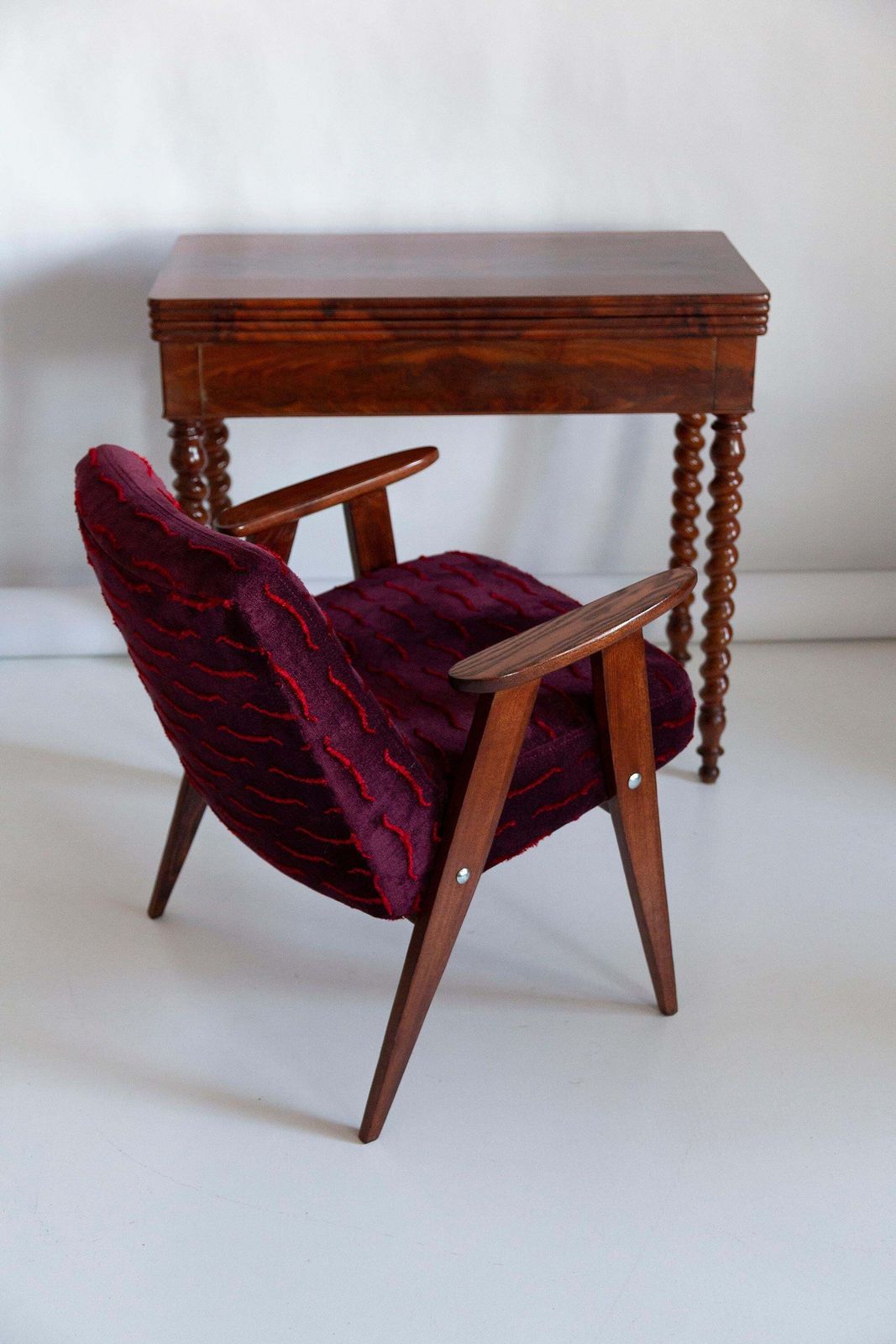 Paar Mid Century 366 Fauteuils, Donker Fluweel, J. Chierowski, Europa, Jaren 1960 photo for sale