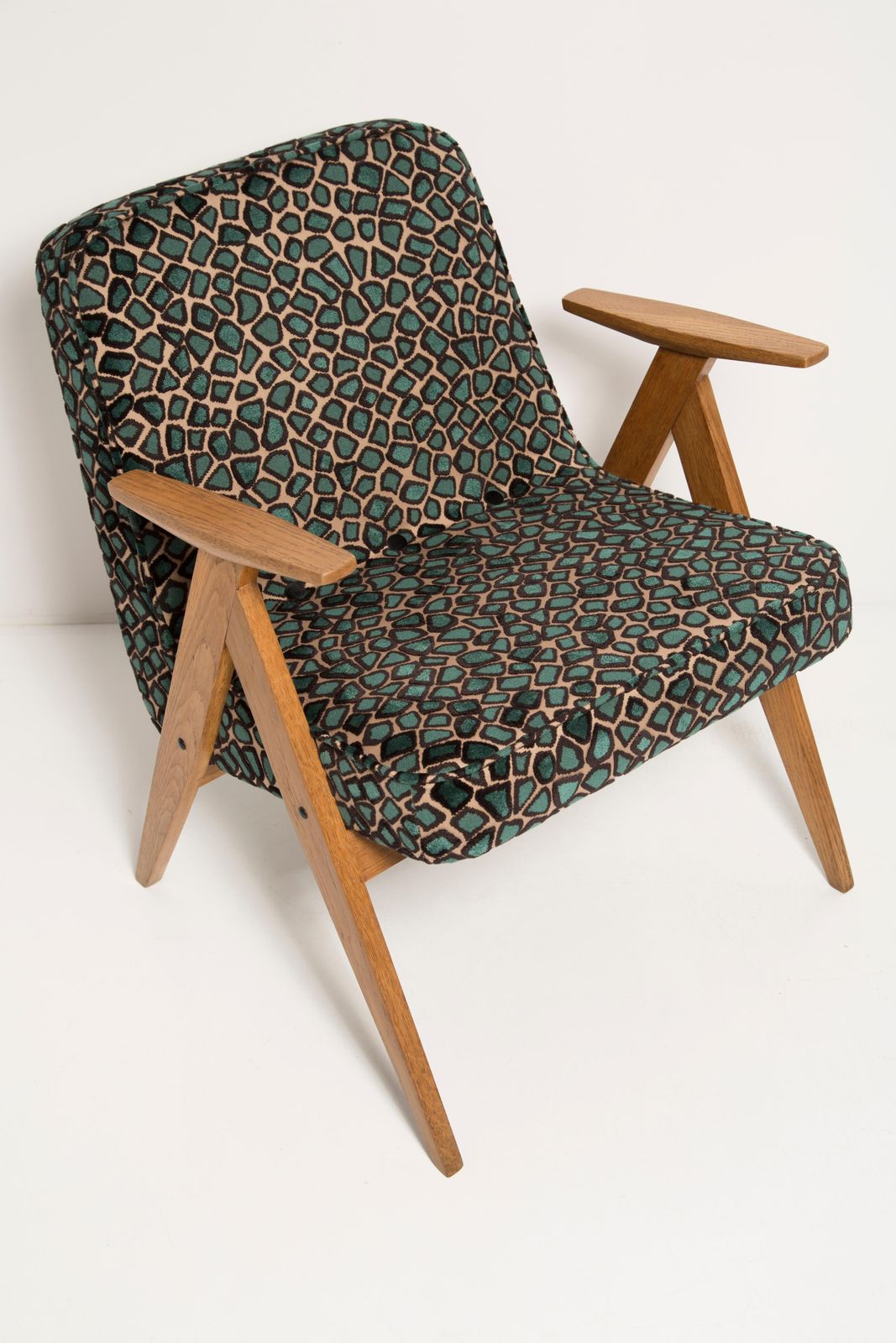 Two Mid Century 366 Armchairs In Leopard Velvet, By Chierowski, Europe, 1960s photo 3061.0