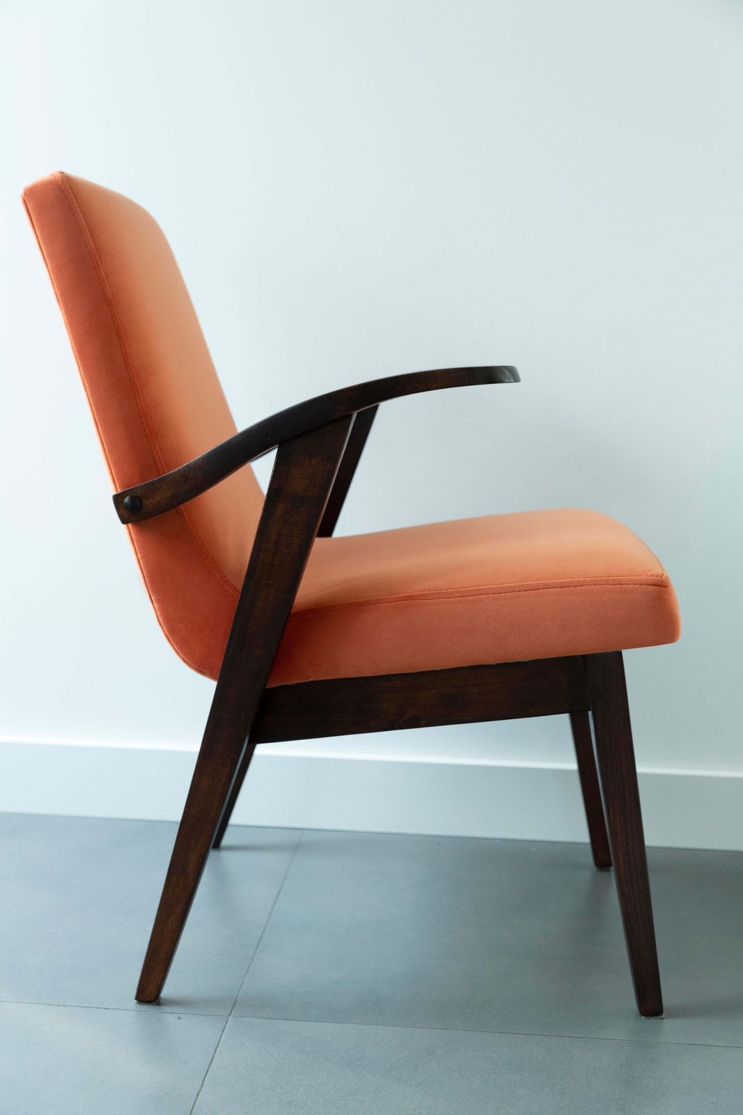 3403.0 Set Van Vier Vintage Stoelen In Oranje Velours Van Mieczyslaw Puchala, Jaren 1960 photo