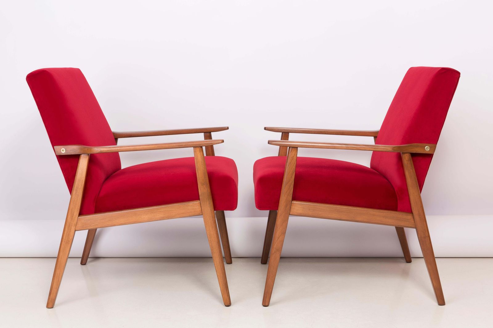 Set Van Vier Mid Century Fauteuils Met Rode Velours Bekleding, Dante, Europa, Jaren 1960 photo furniture
