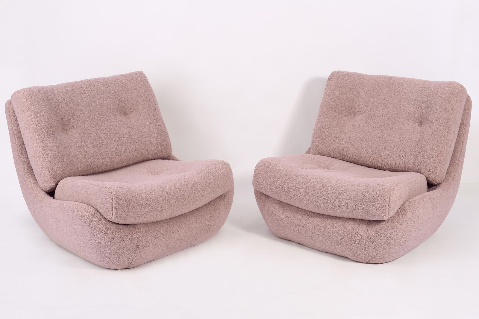 photo vintage Set Of Two 20th Century Vintage Pink Blush Boucle Atlantis Big Armchairs, 1960s