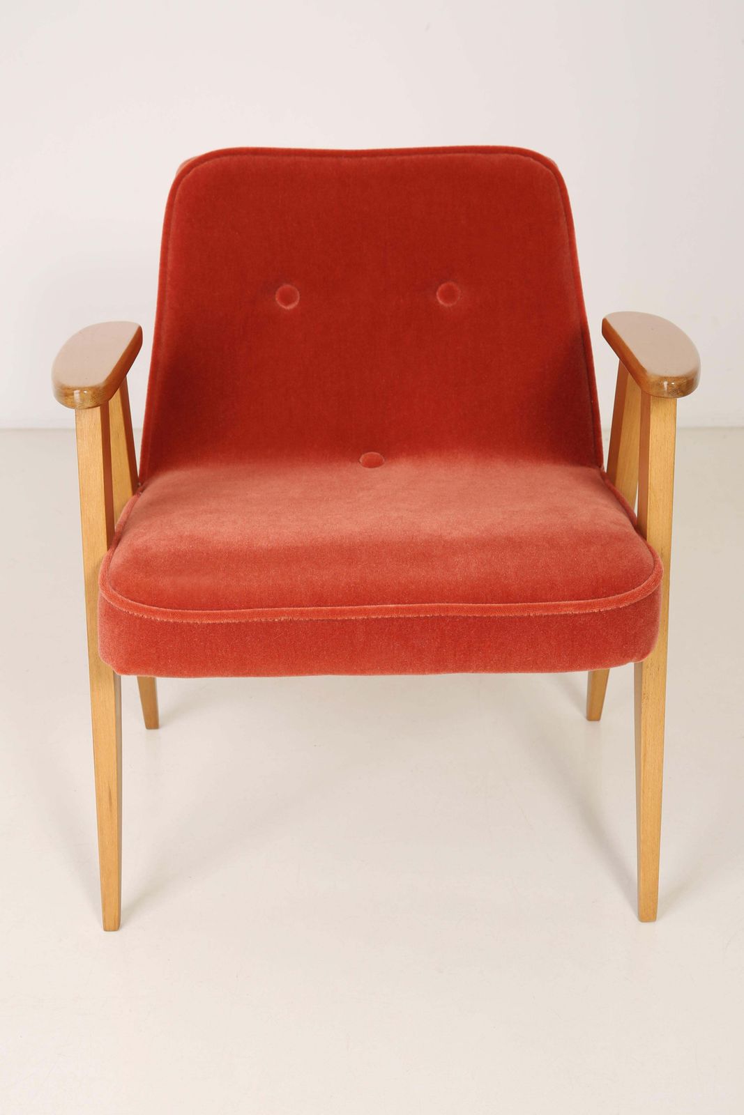 photo furniture Set Of Six 366 Armchair, Jozef Chierowski, 1960s