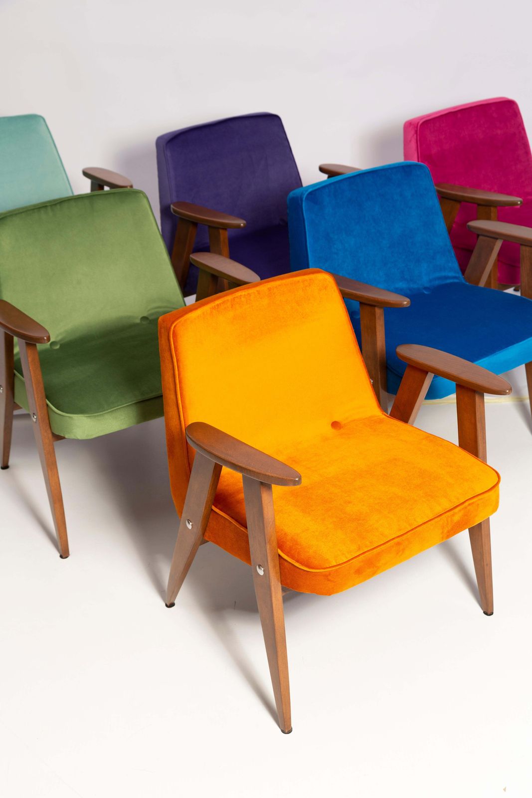 Set Van Zes Mid Century 366 Fauteuils, Fluweel, Jozef Chierowski, Europa 1960 photo vinterior