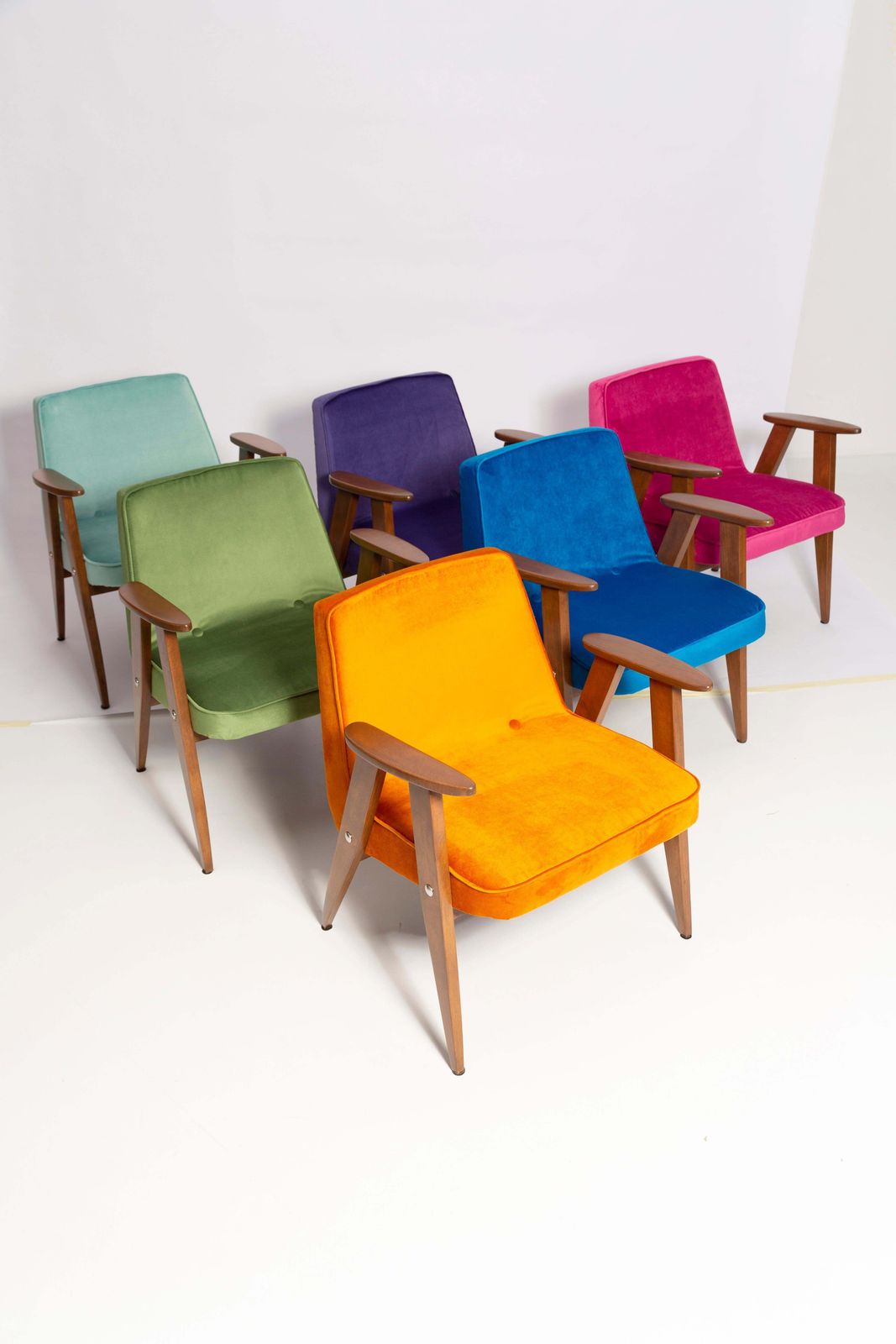 Set Van Zes Mid Century 366 Fauteuils, Fluweel, Jozef Chierowski, Europa 1960 photo buy