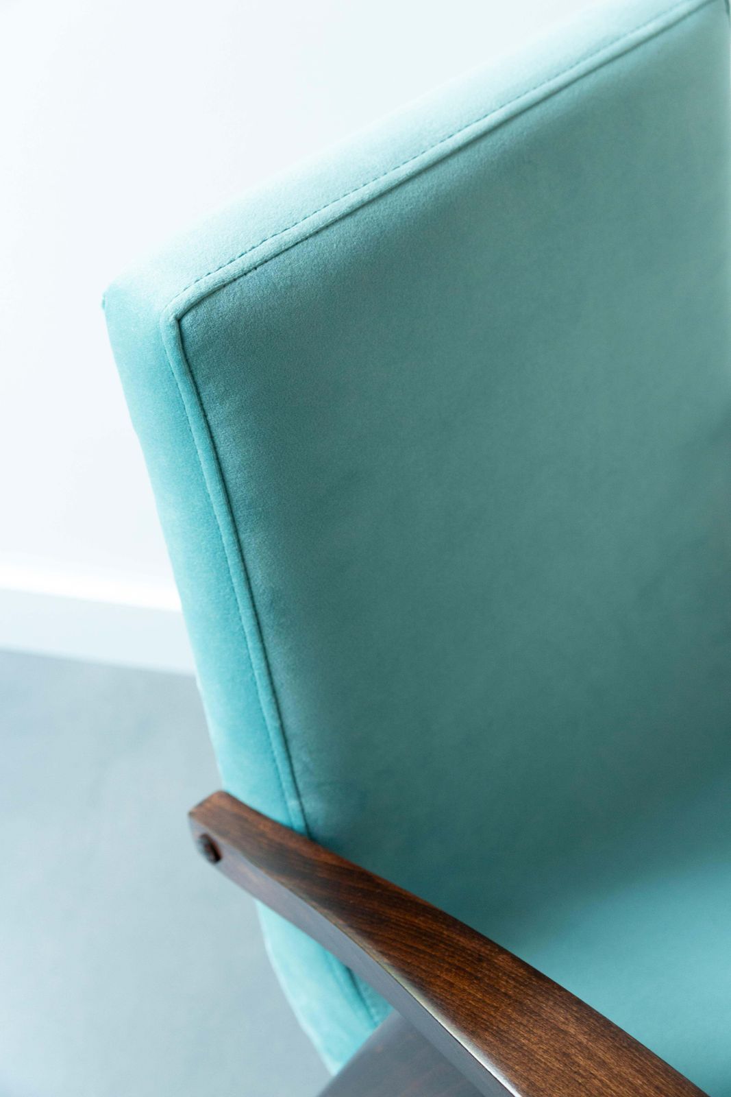 Vintage Mintgroene Fauteuil Door Mieczyslaw Puchala, Ca. Jaren 1960, 20e Eeuw photo vintage