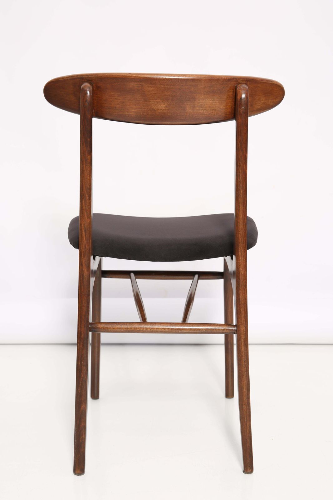 photo vinterior Pair Of 20th Century Black Velvet Chairs, By Rajmund Halas, Poland, 1960s