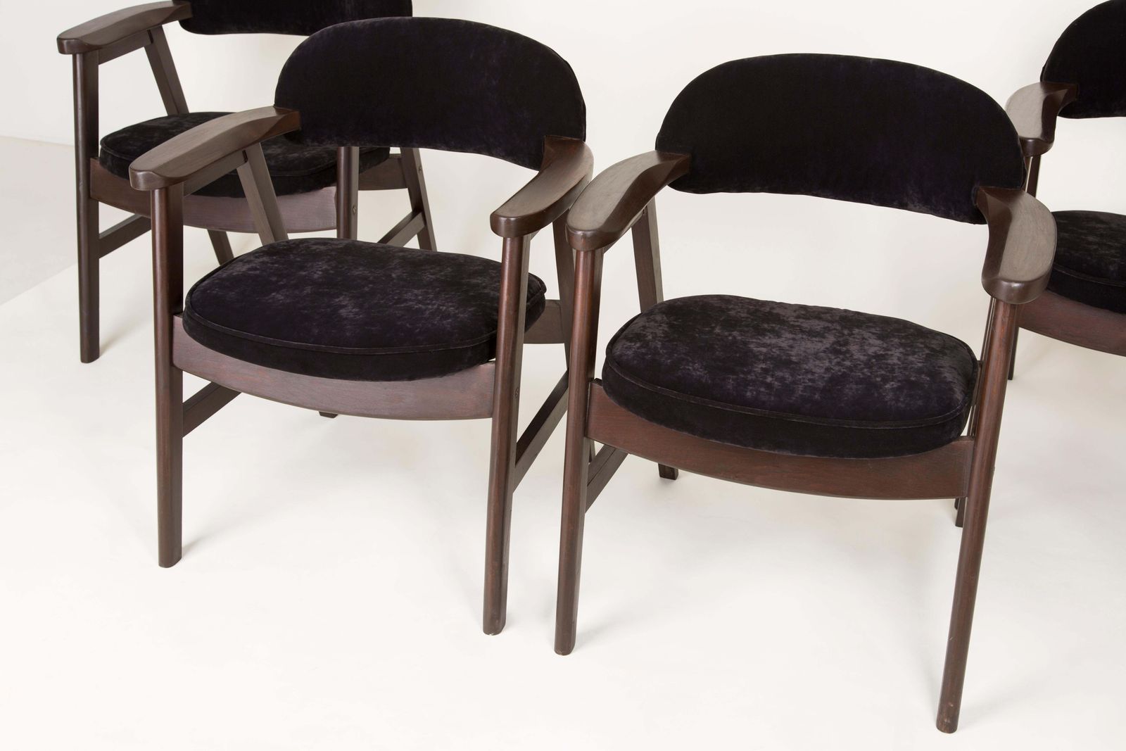 Set Van Vier 20e Eeuwse Buffalo Stoelen Van Zwart Hout En Fluweel, Jaren 1960 photo furniture