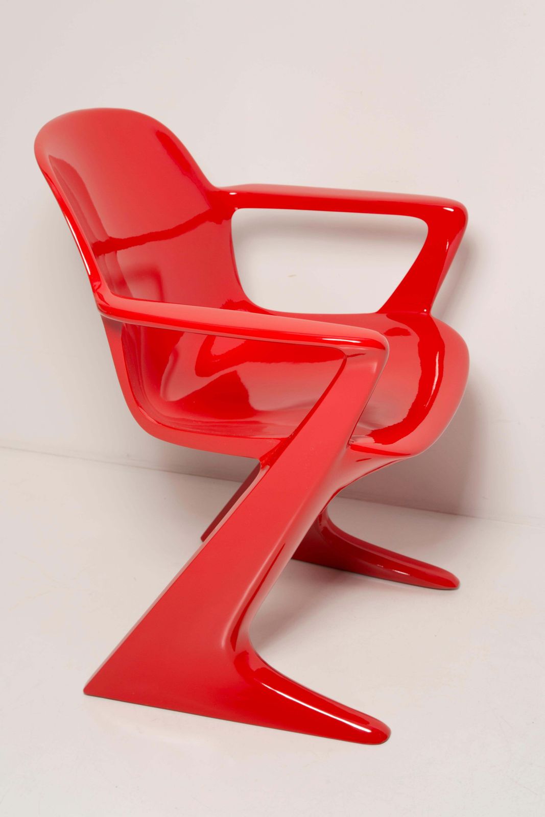 Furniture Midcentury Beige And Red Kangaroo Chairs And Table Ernst Moeckl, Germany, 1968 photo