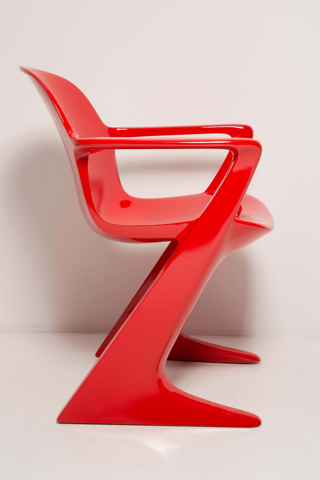photo buy Midcentury Beige And Red Kangaroo Chairs And Table Ernst Moeckl, Germany, 1968
