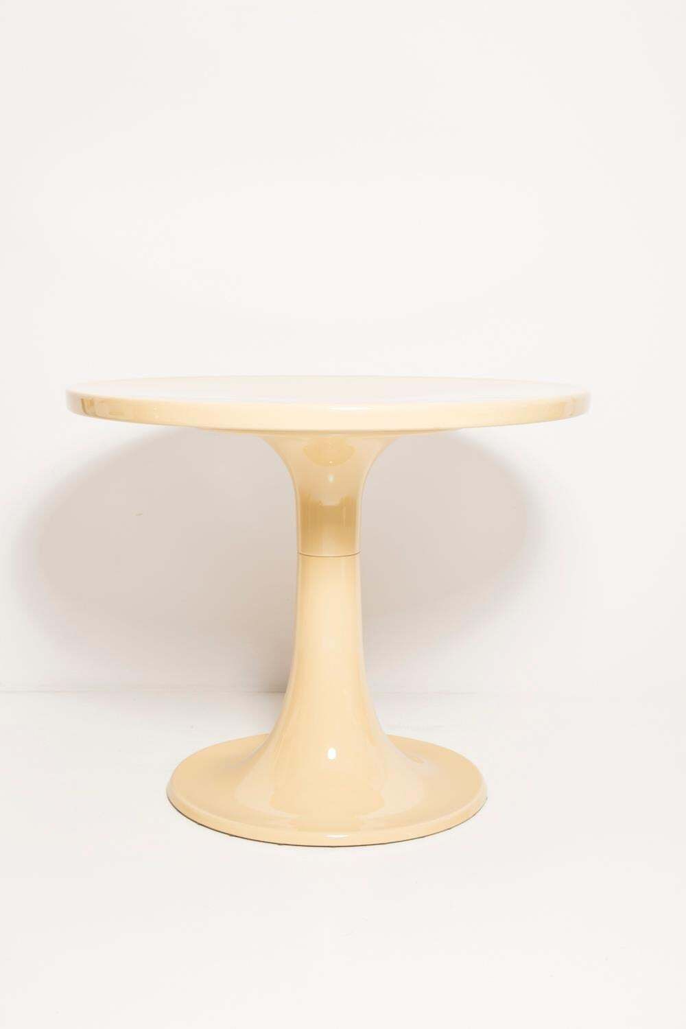 Midcentury Beige And Red Kangaroo Chairs And Table Ernst Moeckl, Germany, 1968 photo buy