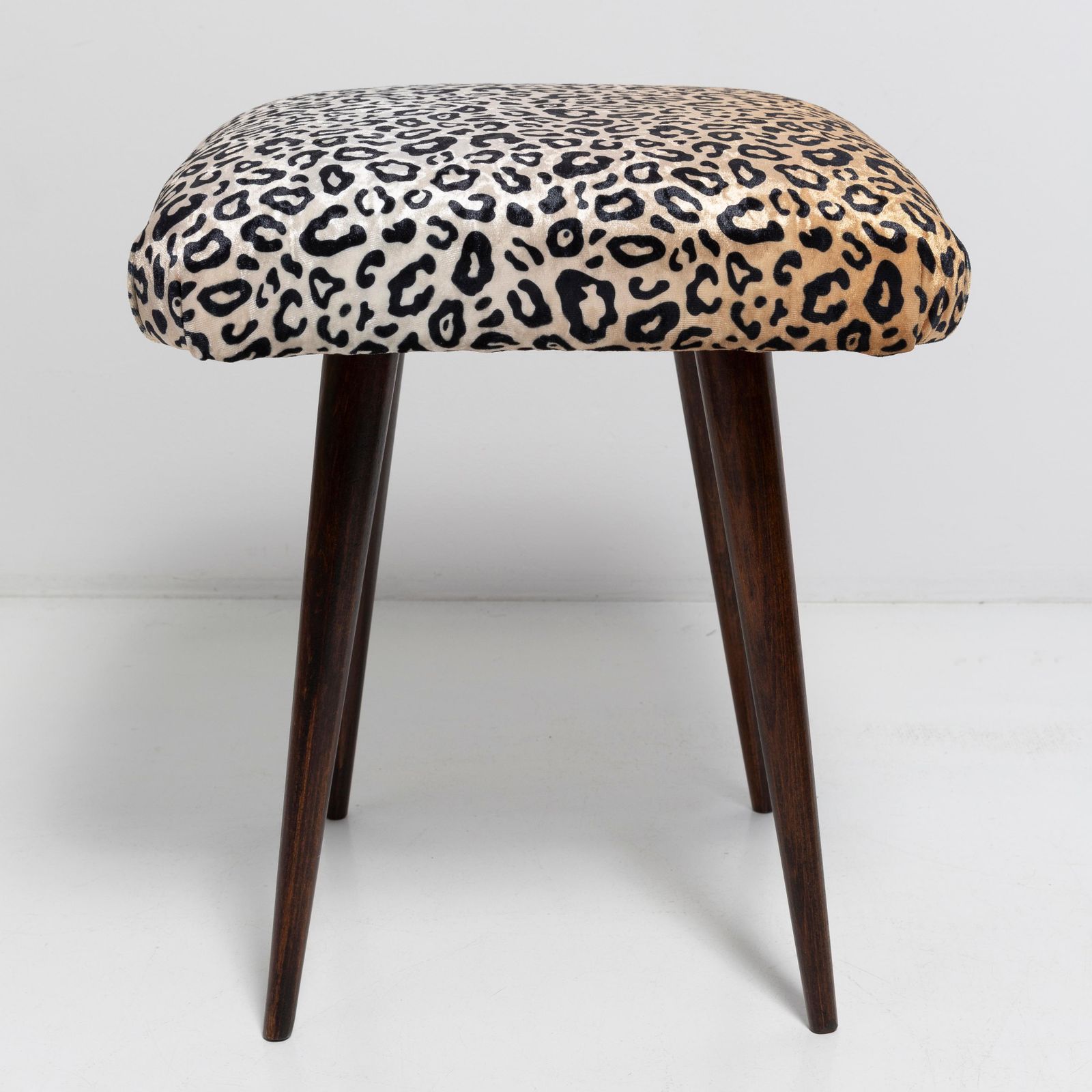 photo furniture Pair Of 20th Century Leopard Velvet Vintage Stools, Europe, 1960s