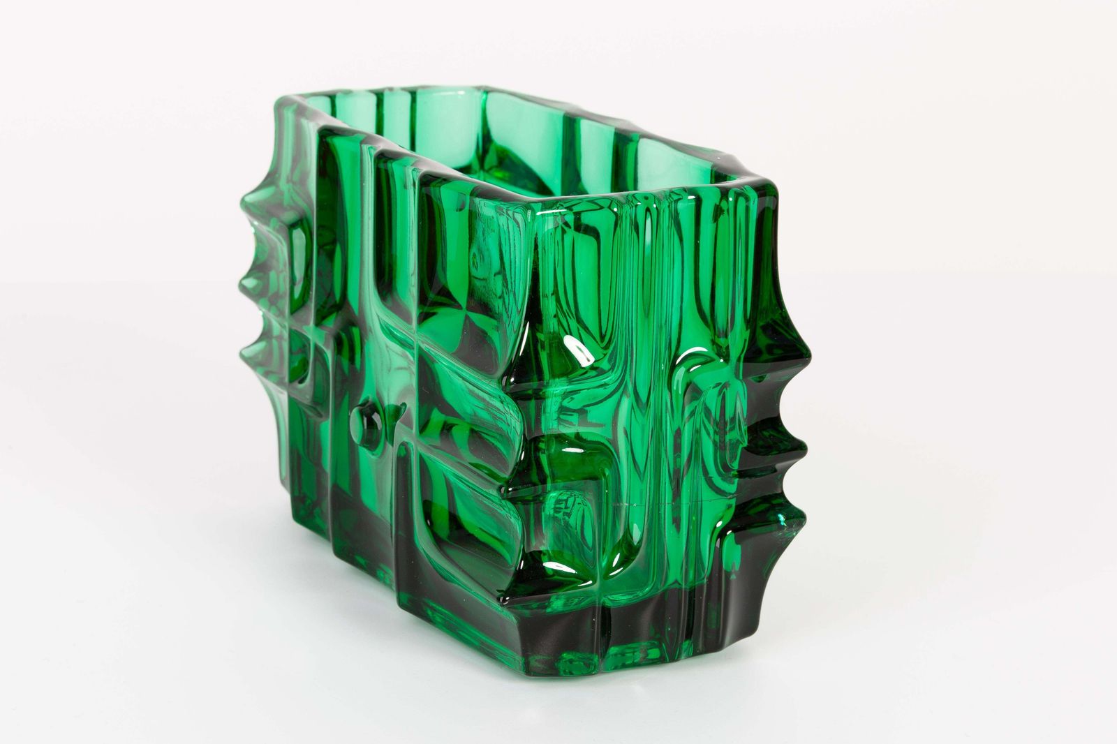 Emerald Green Vase By Vladislav Urban For Sklo Union, 20th Century, Europe 1960s photo Home Decor