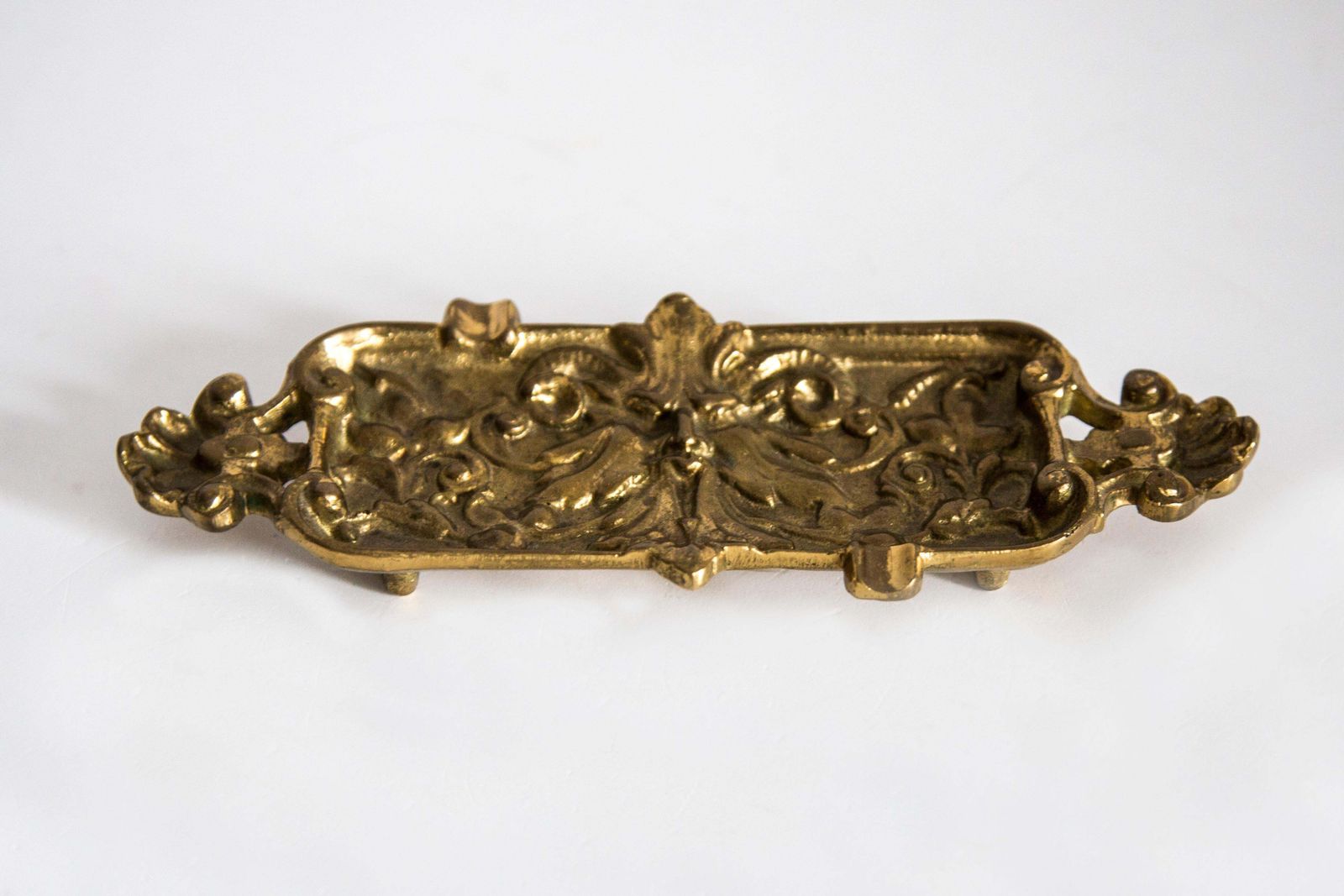 Mid Century Brass Metal Small Plate Bowl Ashtray, Gold Flowers, Italy, 1970s photo vinterior