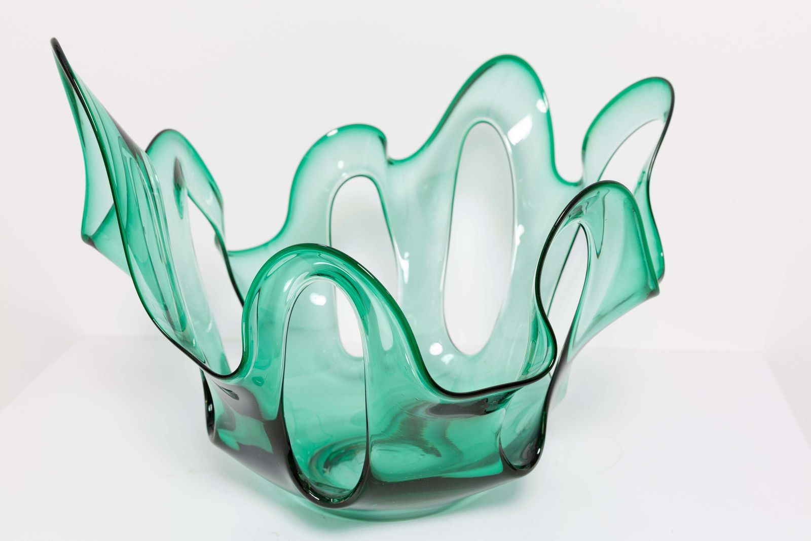 Mid Century Green Vase, Europe, 1960s photo vinterior