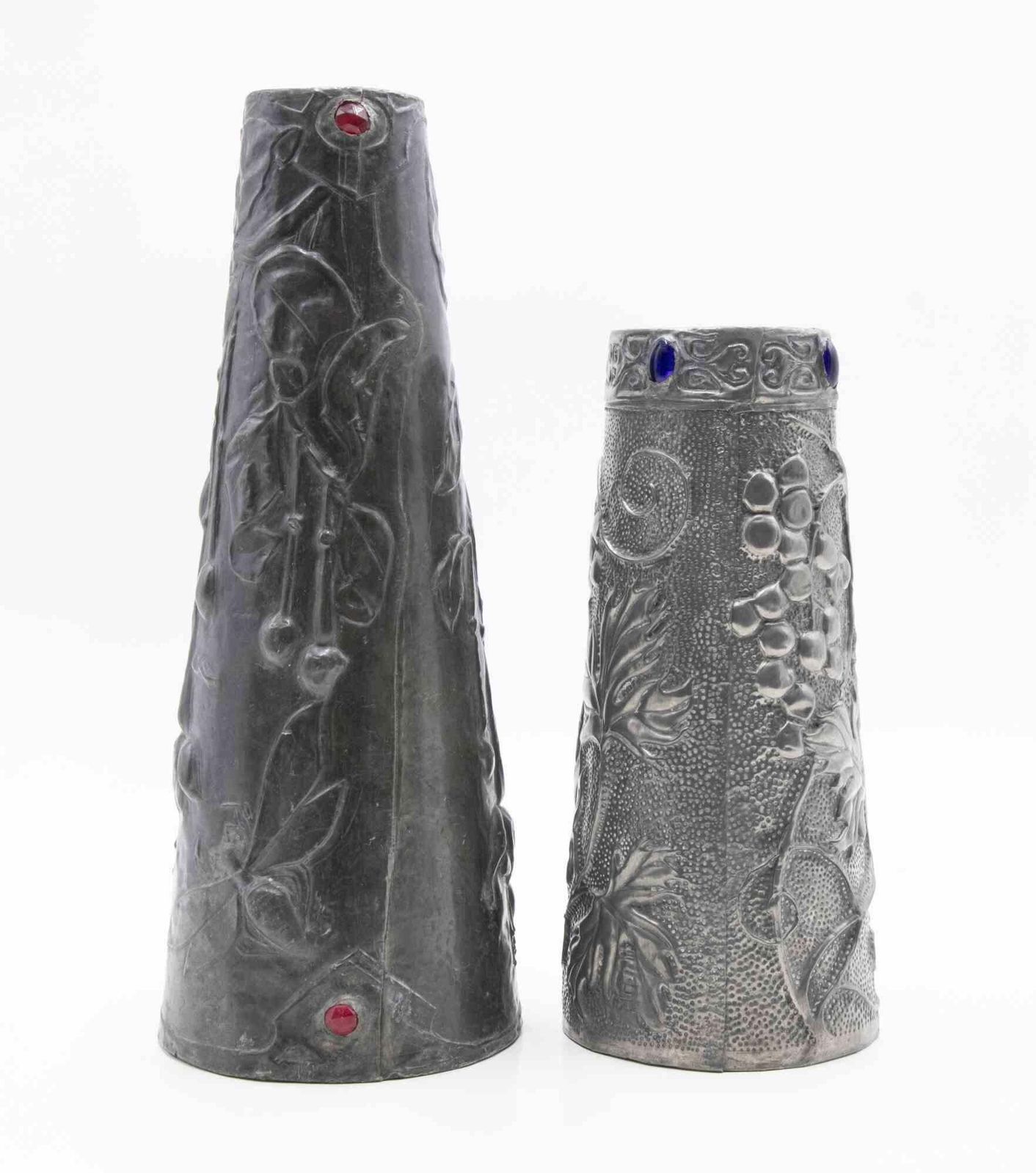 Set Of 2 Art Nouveau Pewter Vases, Italy, Early 20th Century photo vinterior