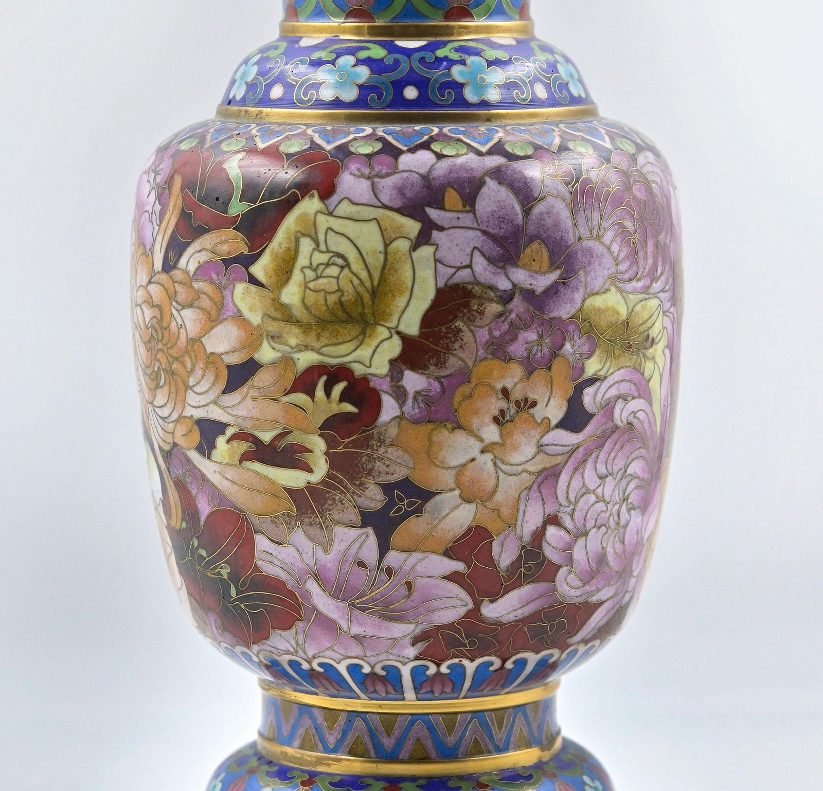 Vintage Chinese Vase, Early 20th Century photo 255.0