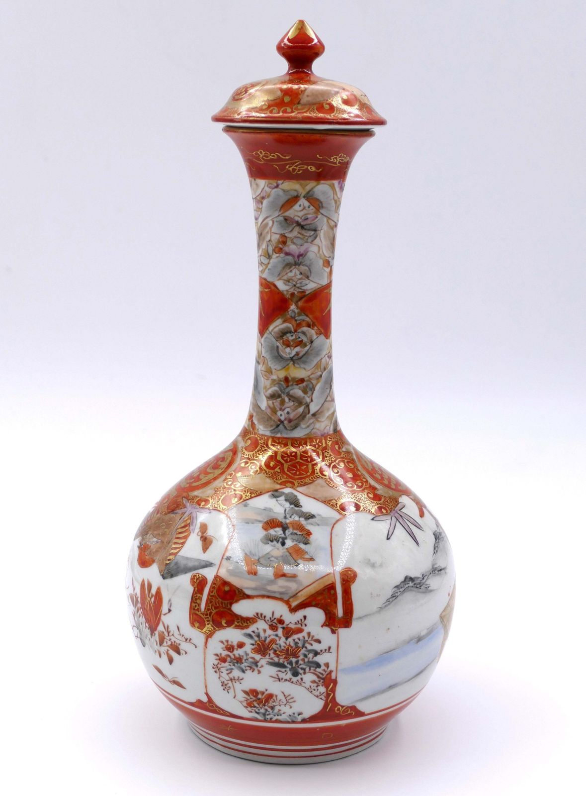photo buy Ancient Japanese Kutani Vases, 19th Century