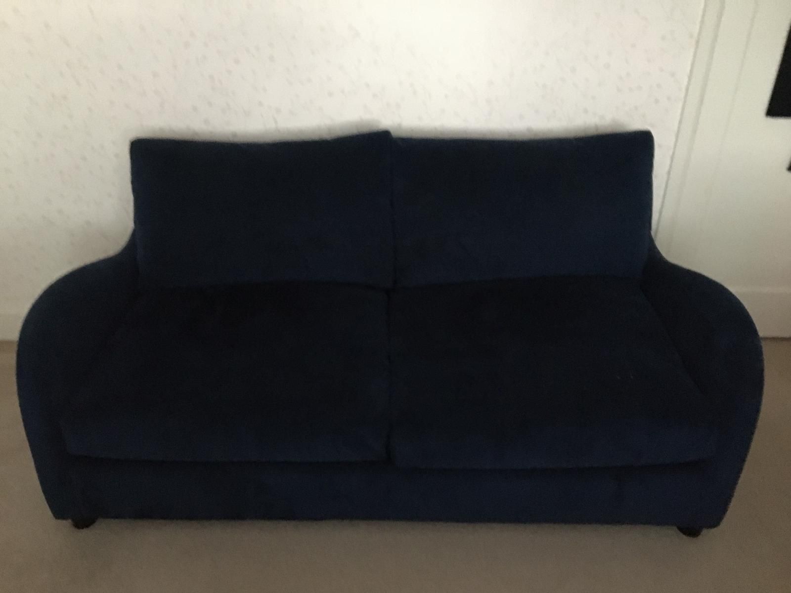 Loaf Navy Velvet Sofabed