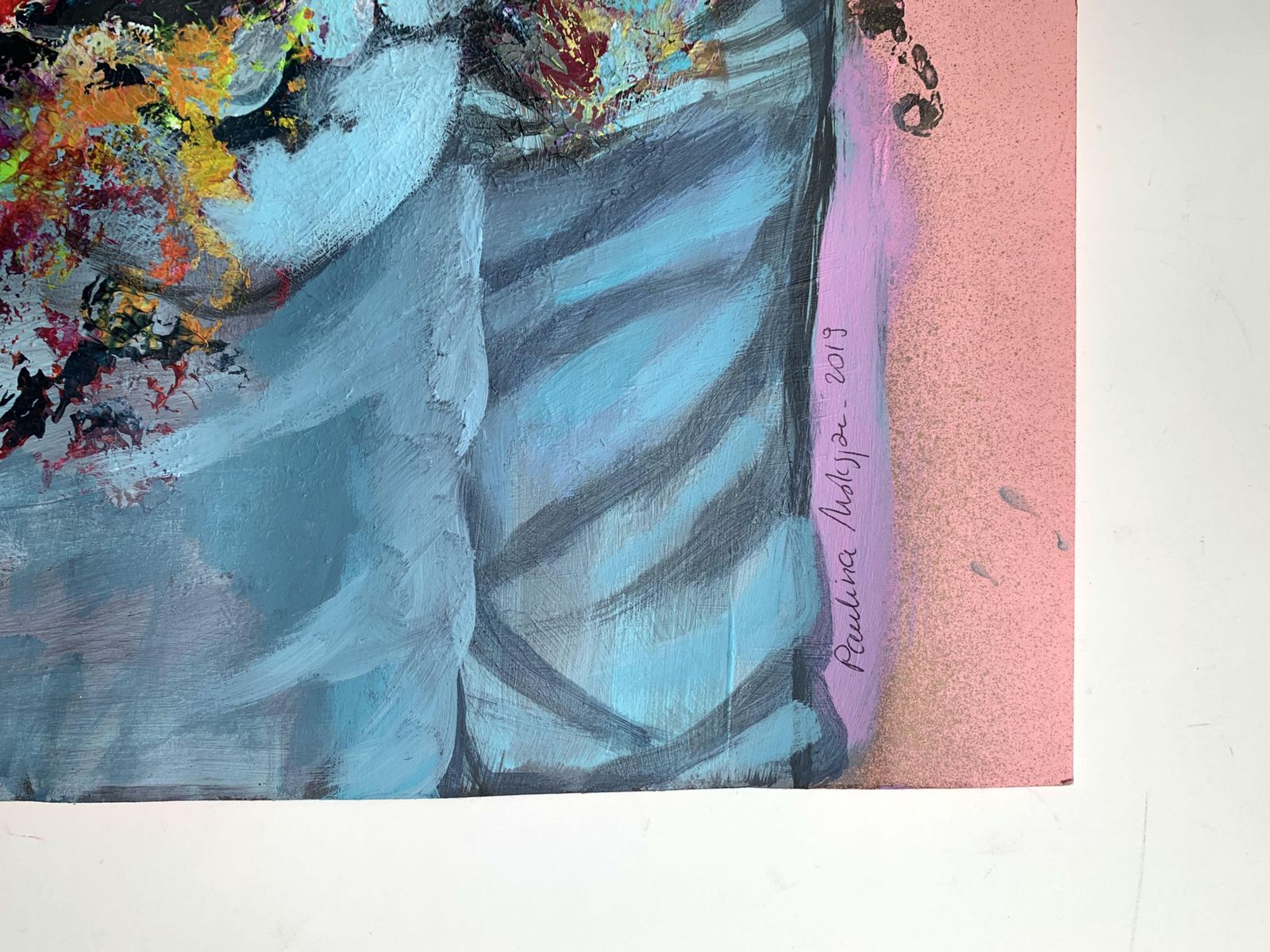 Paulina Maksjana Heart   Xxi Century, Figurative Acrylic Painting, Female Portrait2019 photo furniture