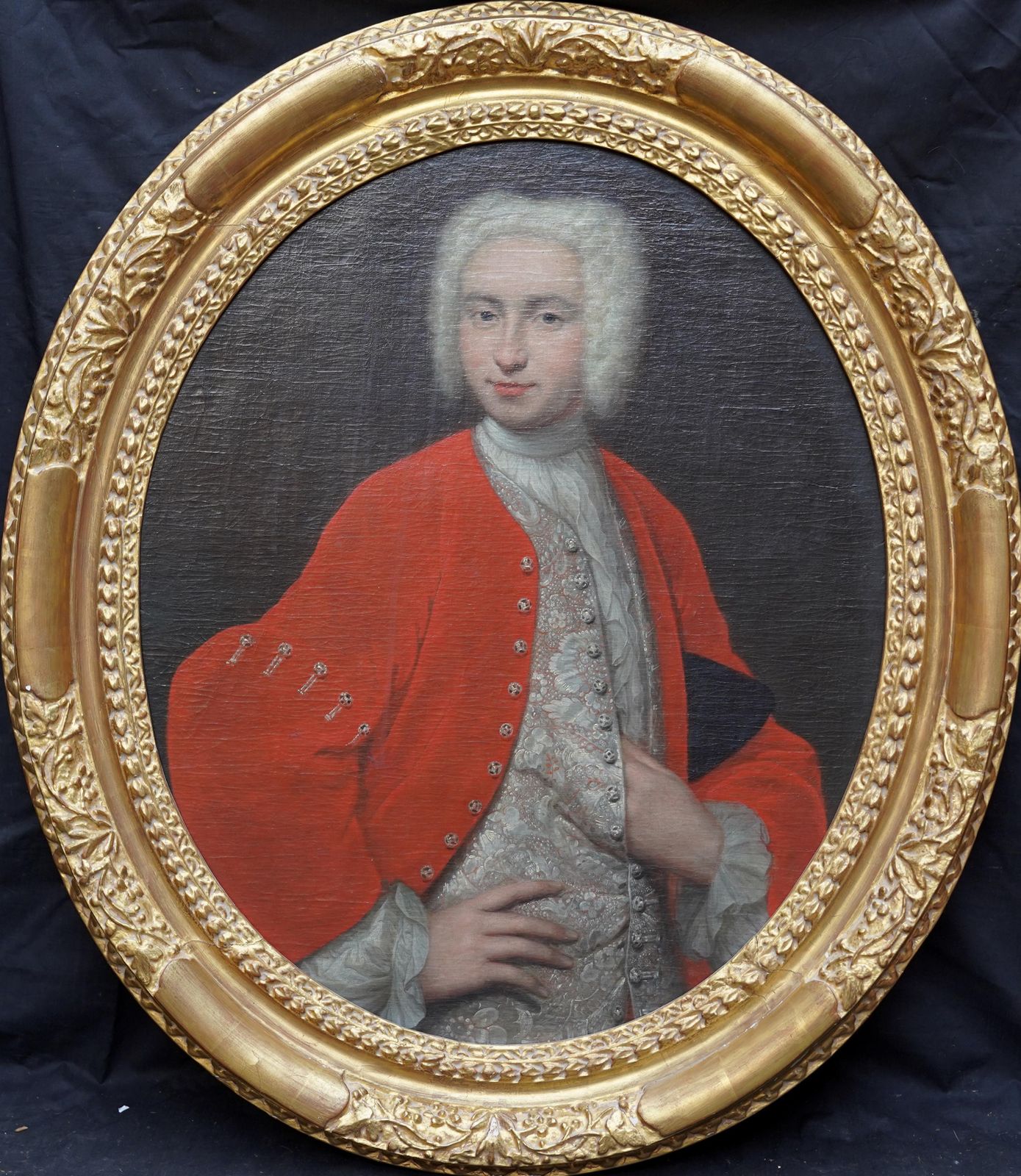 photo vinterior Oval Portrait Of A Gentleman   French Old Master C1700 Art Oil Paintingcirca 1700