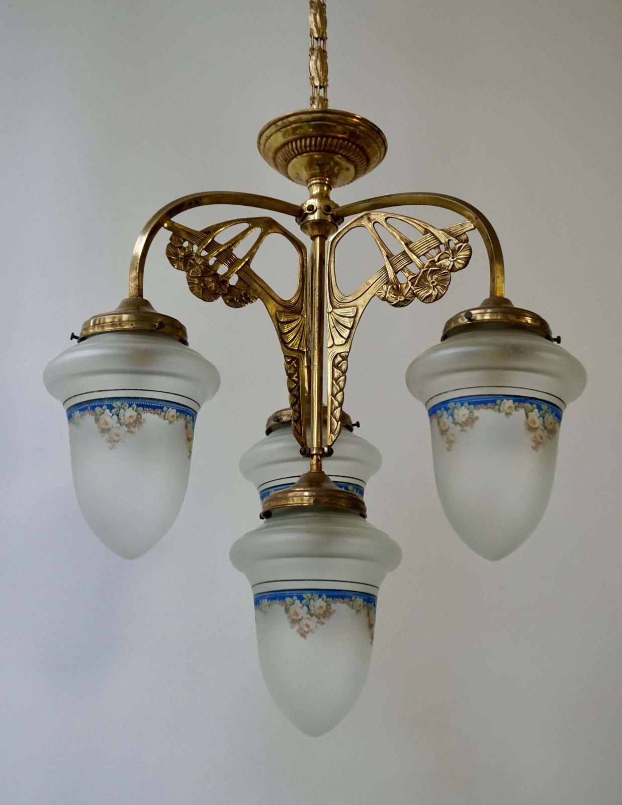 Art Nouveau Chandelier In Painted Glass And Brass photo vintage