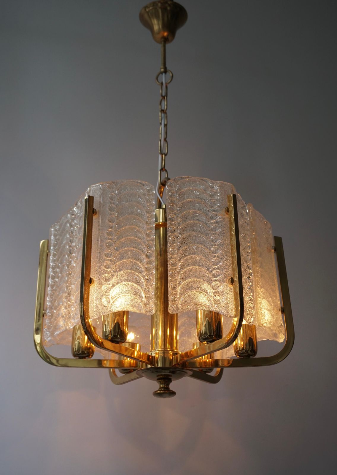 photo vintage One Italian Golden Brass And Murano Glass Pendant Light