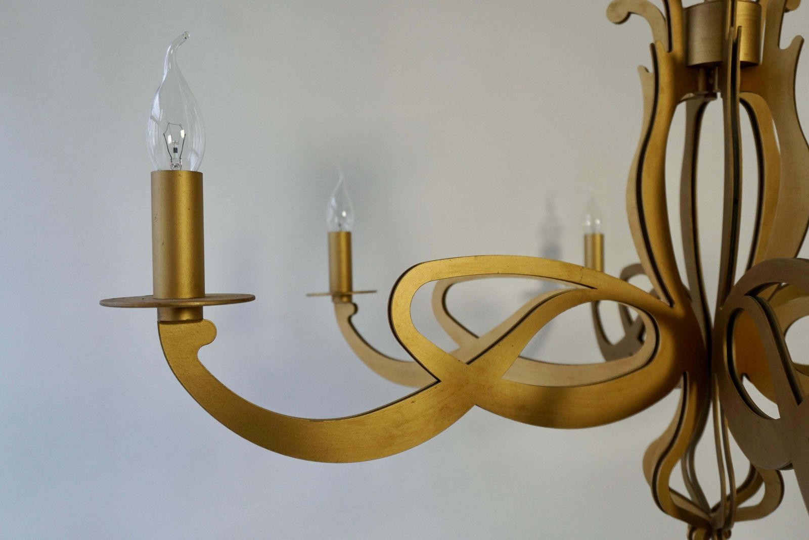 photo vintage Elegant Large Art Nouveau Hollywood Regency Style Chandelier