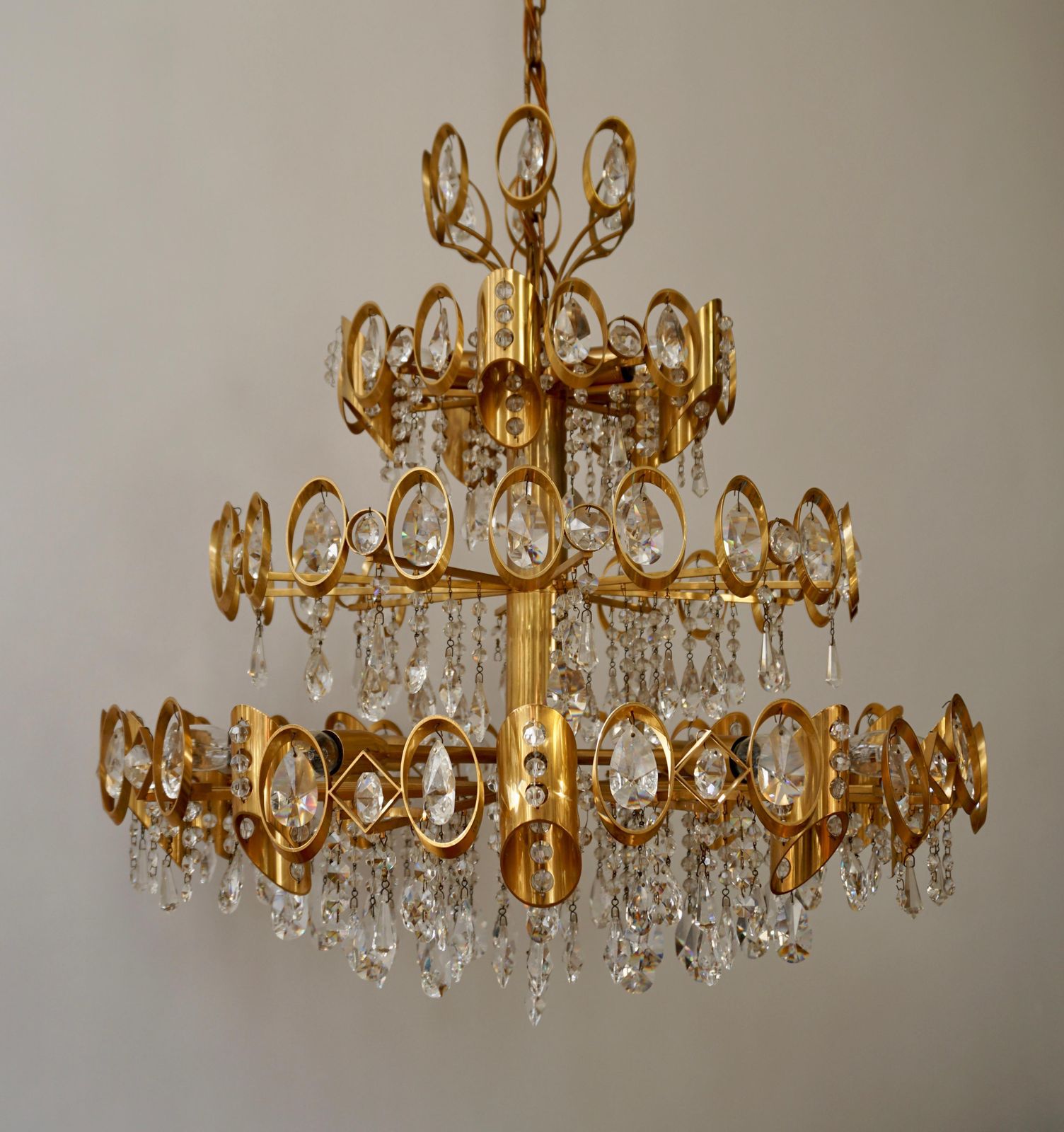 2975.0 Glamorous Hollywood Regency Gilt Brass And Crystal Palwa Chandelier photo